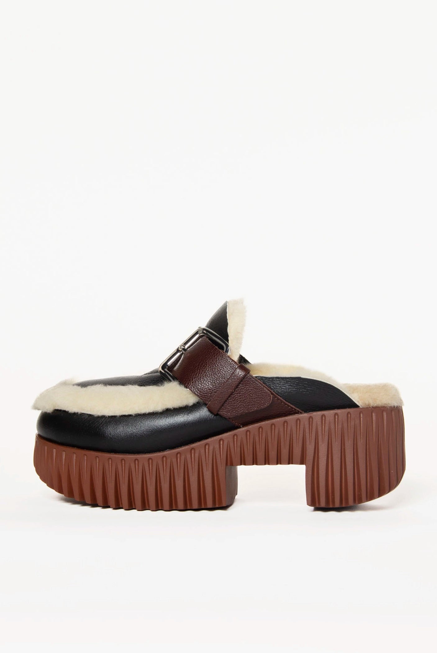 swatch_Oreo plia amber shearling clog