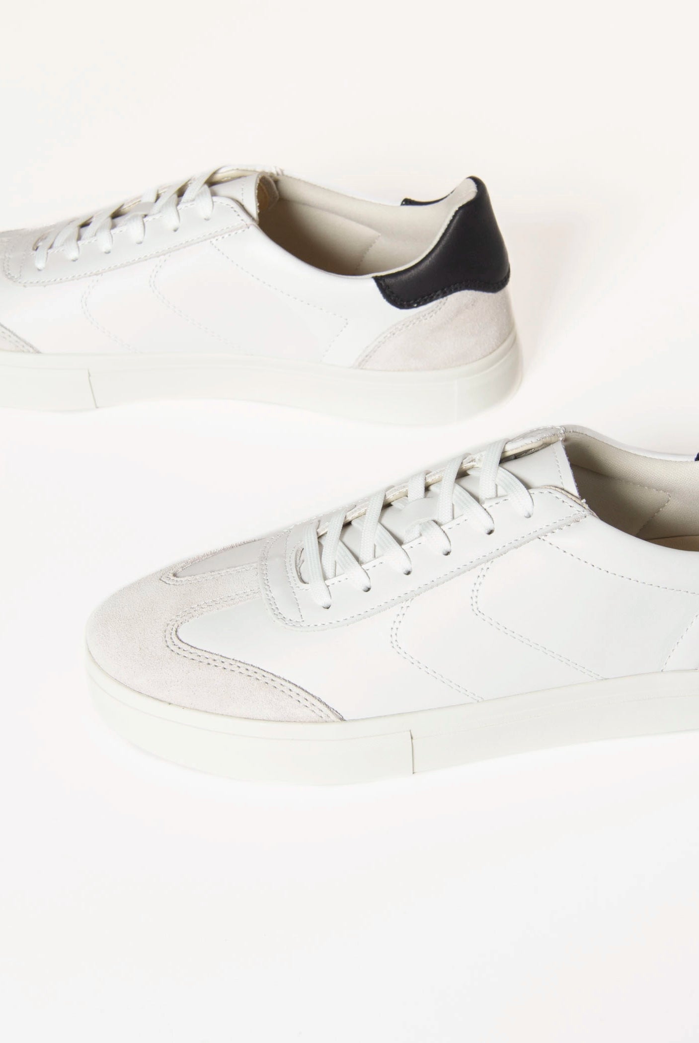swatch_White Multi vagabond cody sneakers shoes