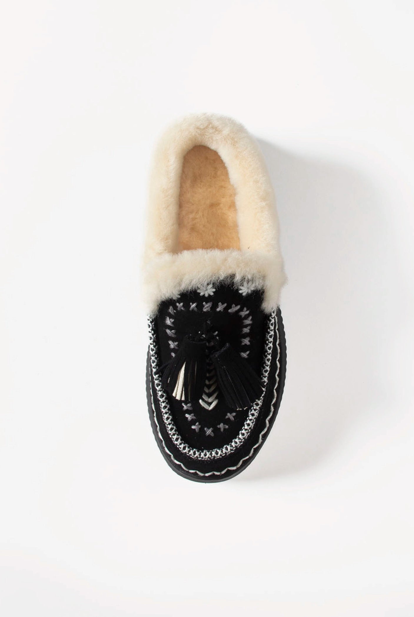swatch_Black shearling lined moccasin