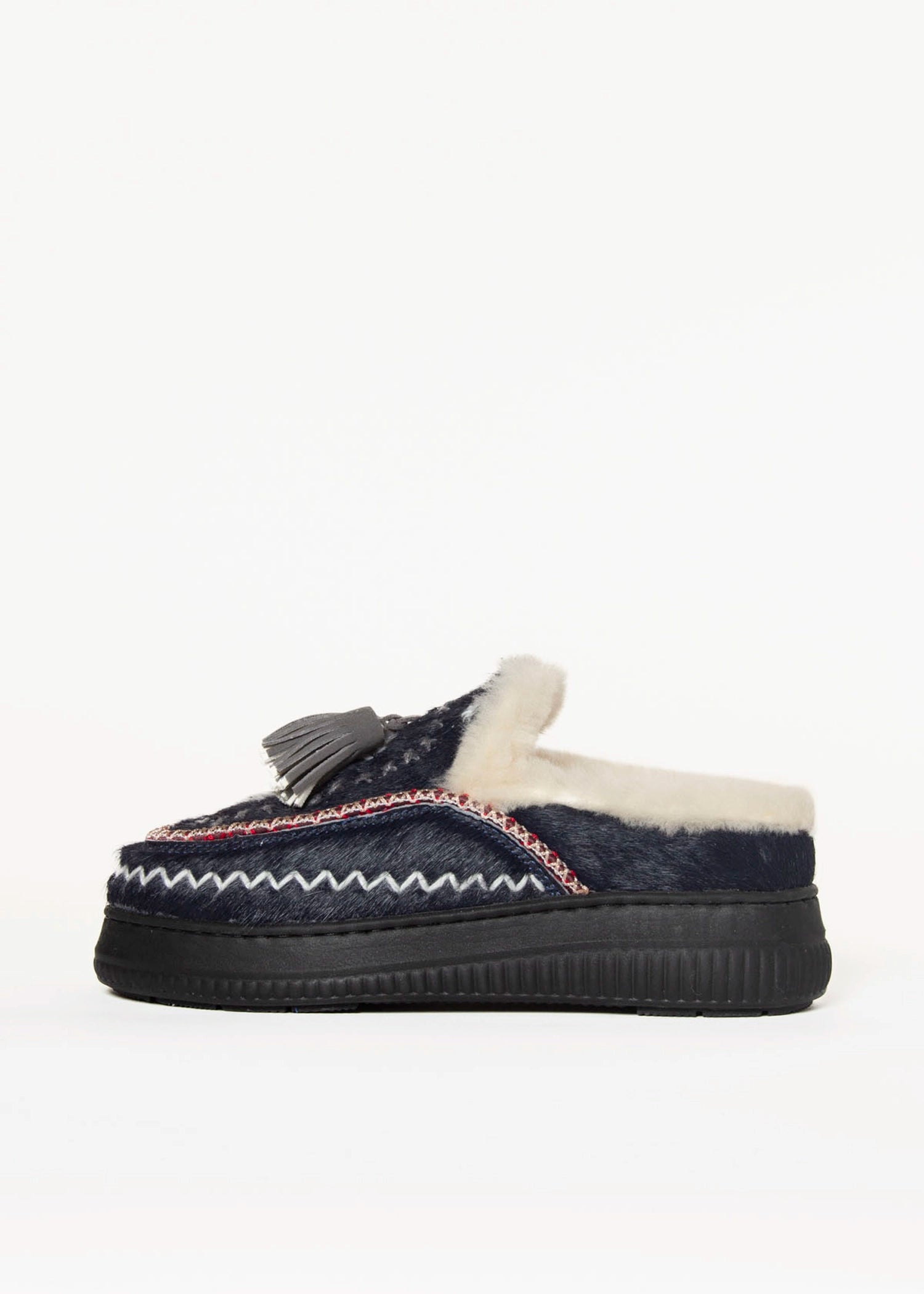 swatch_Navy shearling lined moccasin