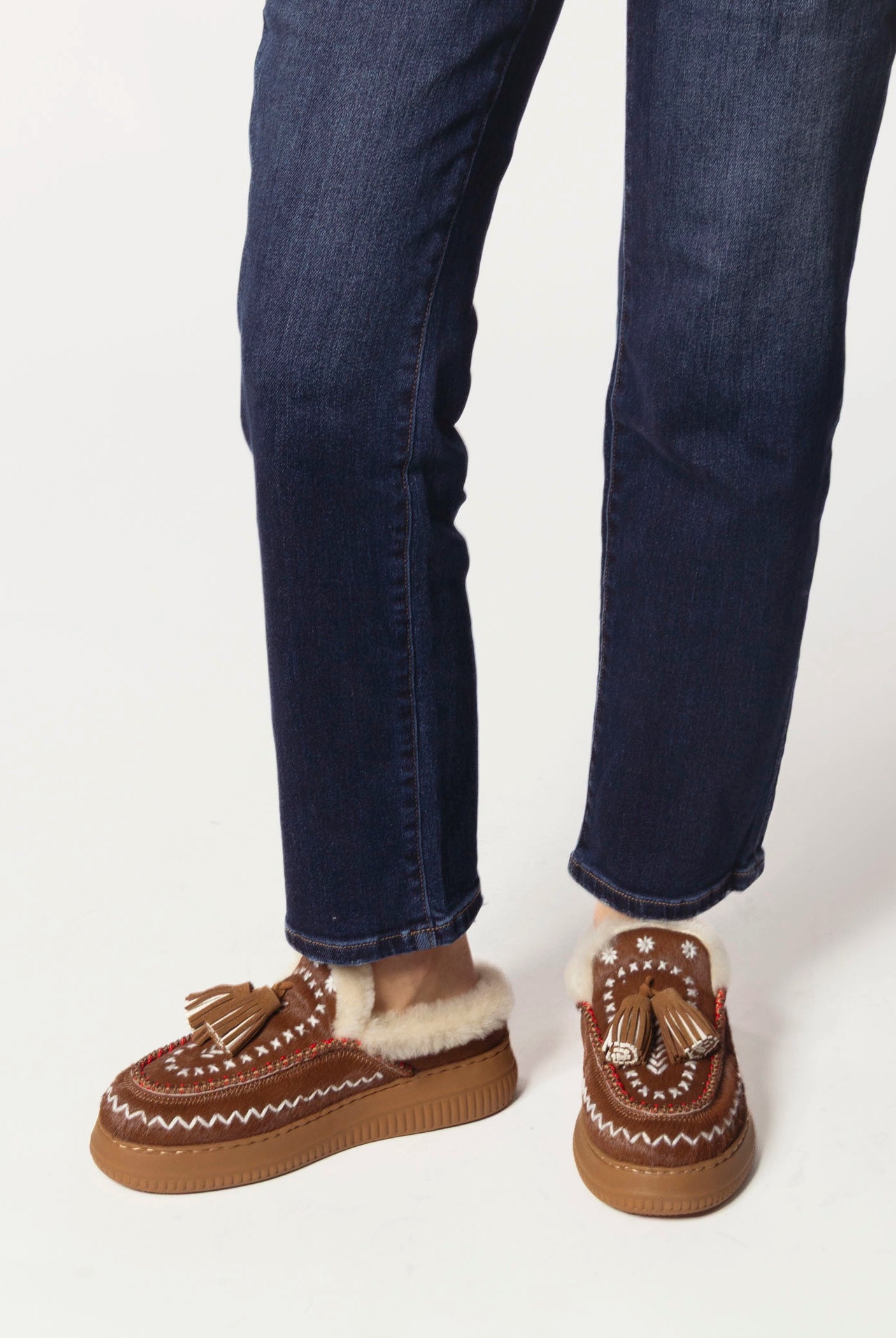 swatch_Camel shearling lined moccasin