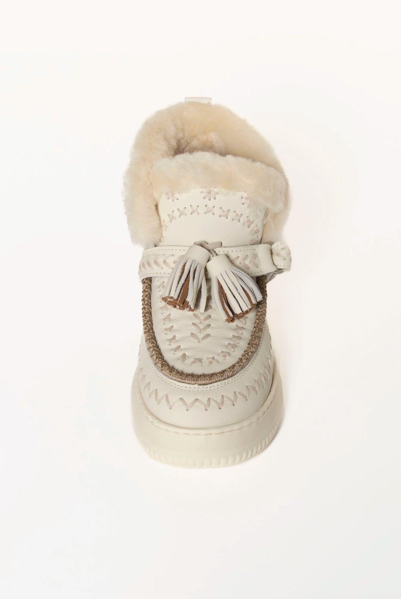 swatch_White shearling lined bootie