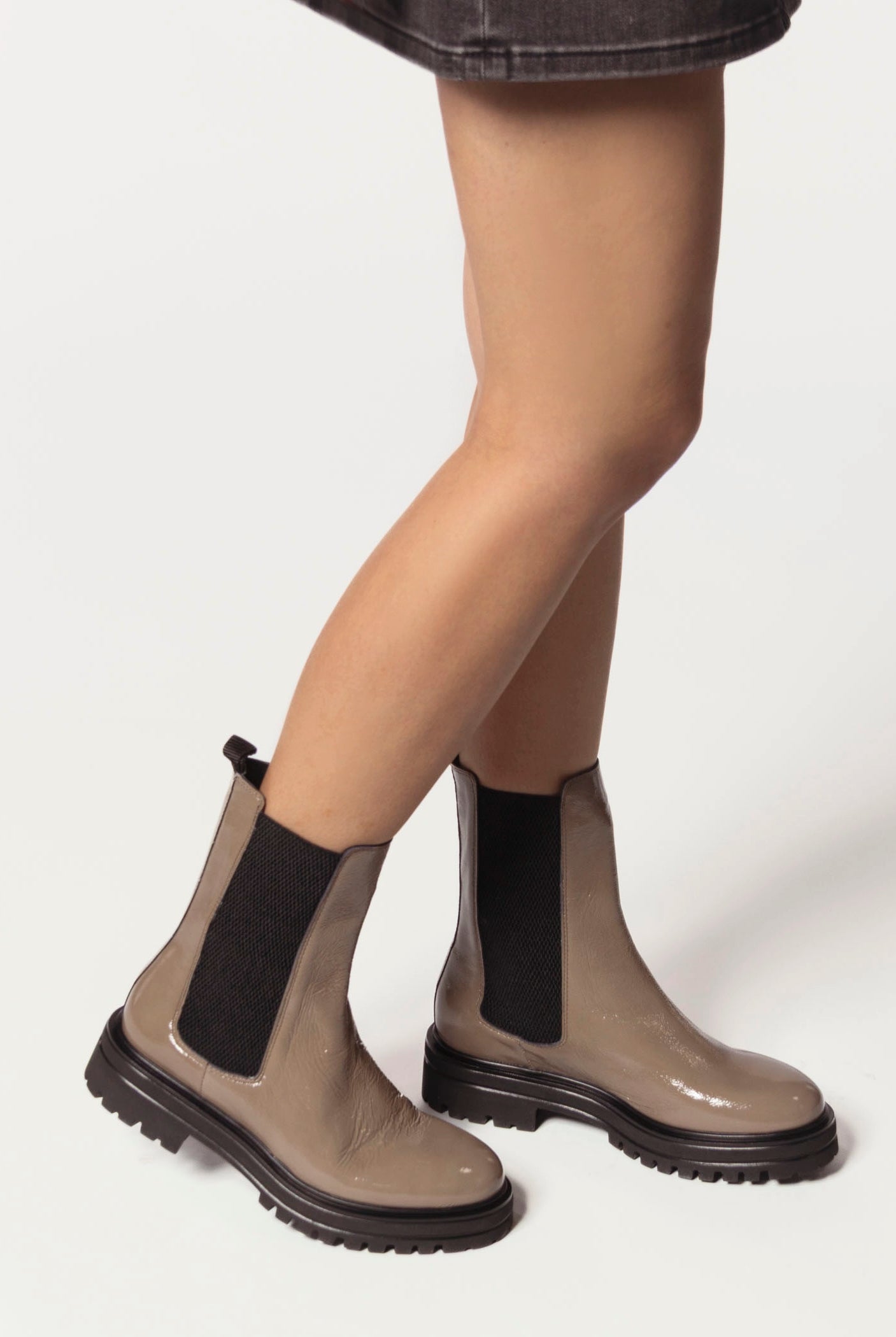 swatch_Taupe Patent lug sole chelsea boot shoes