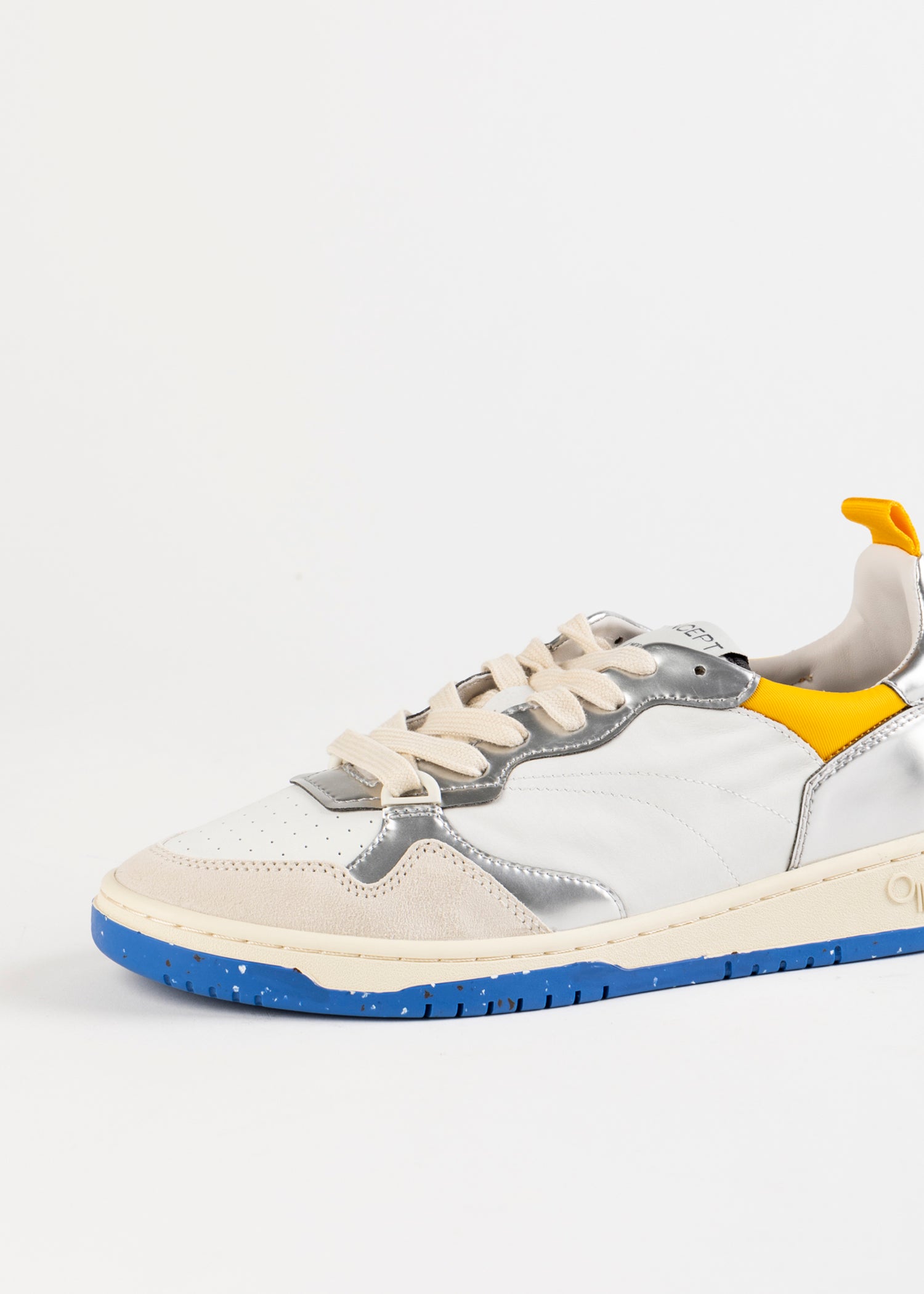 swatch_Silver Flash phoenix sneaker