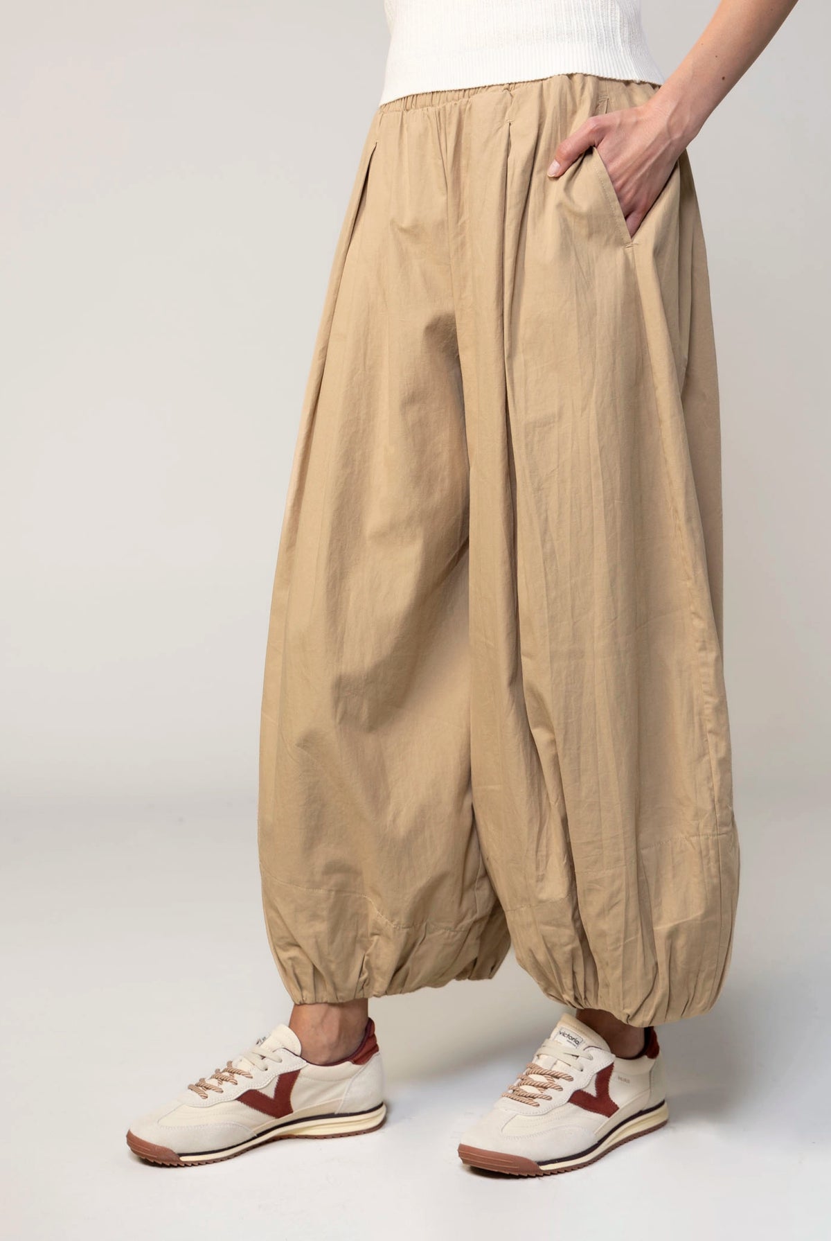 swatch_Khaki balloon pant