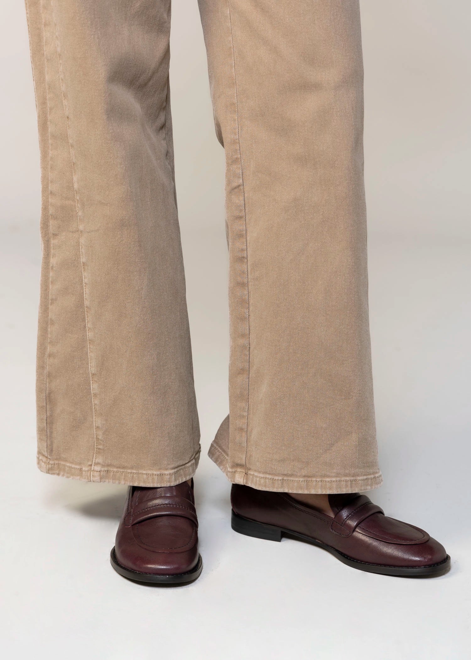 swatch_Prune Leather l'idea italian leather loafer