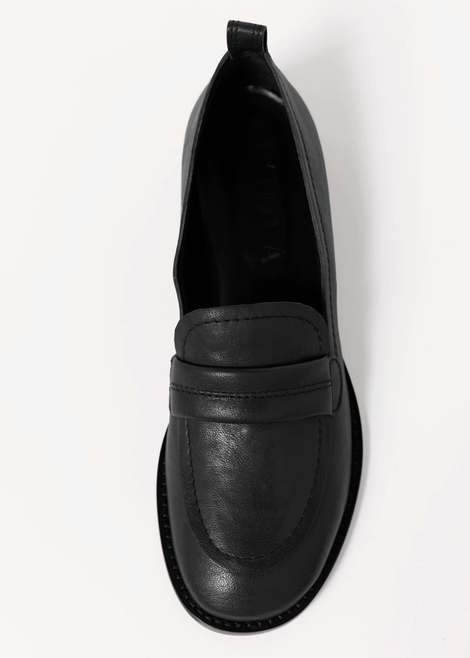 swatch_Black Leather l'idea italian leather loafer