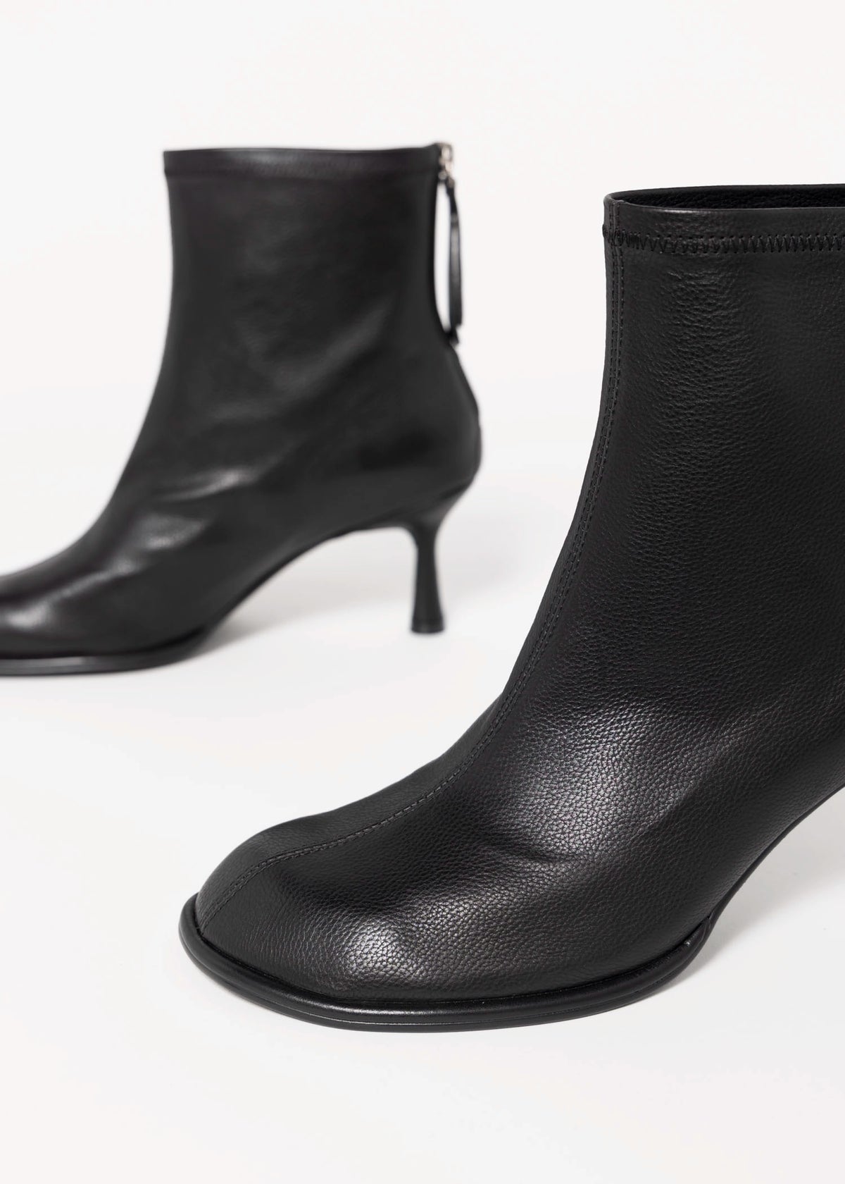 swatch_Black Leather intentionally blank powerhouse heeled boot