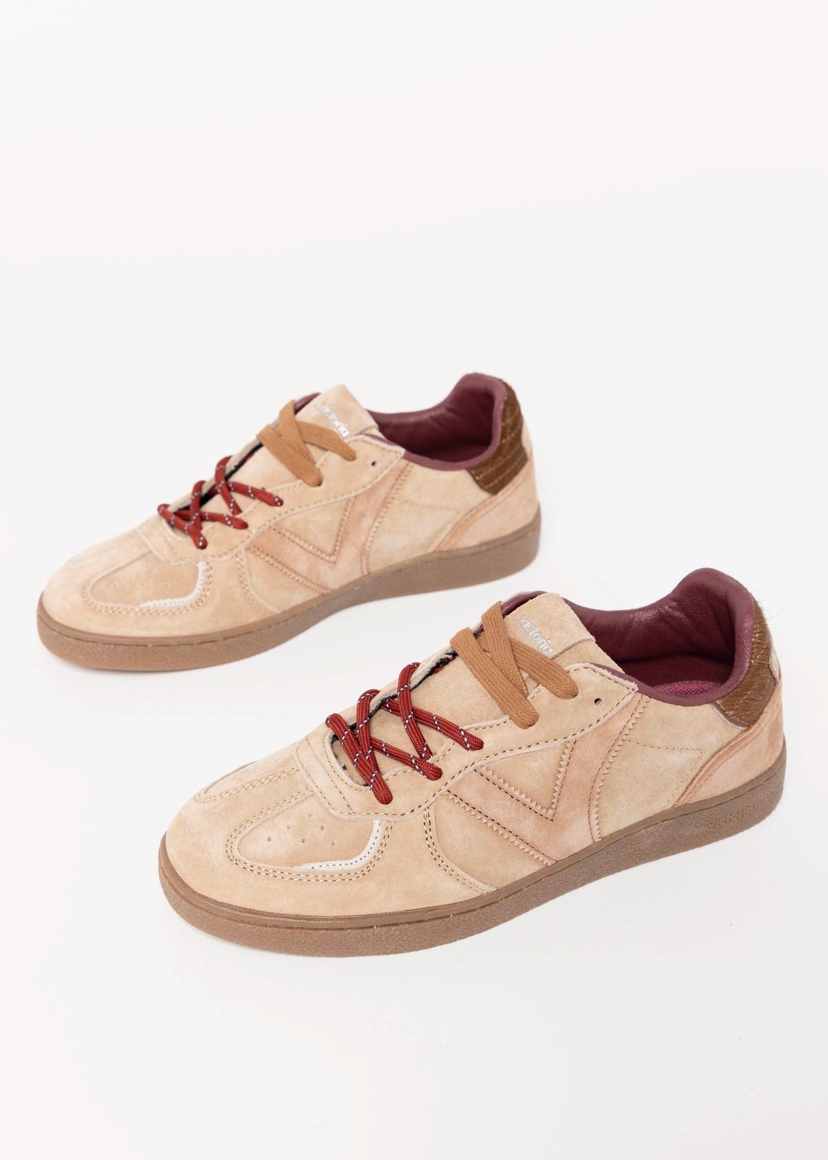 swatch_Beige Suede victoria londres double lace sneaker