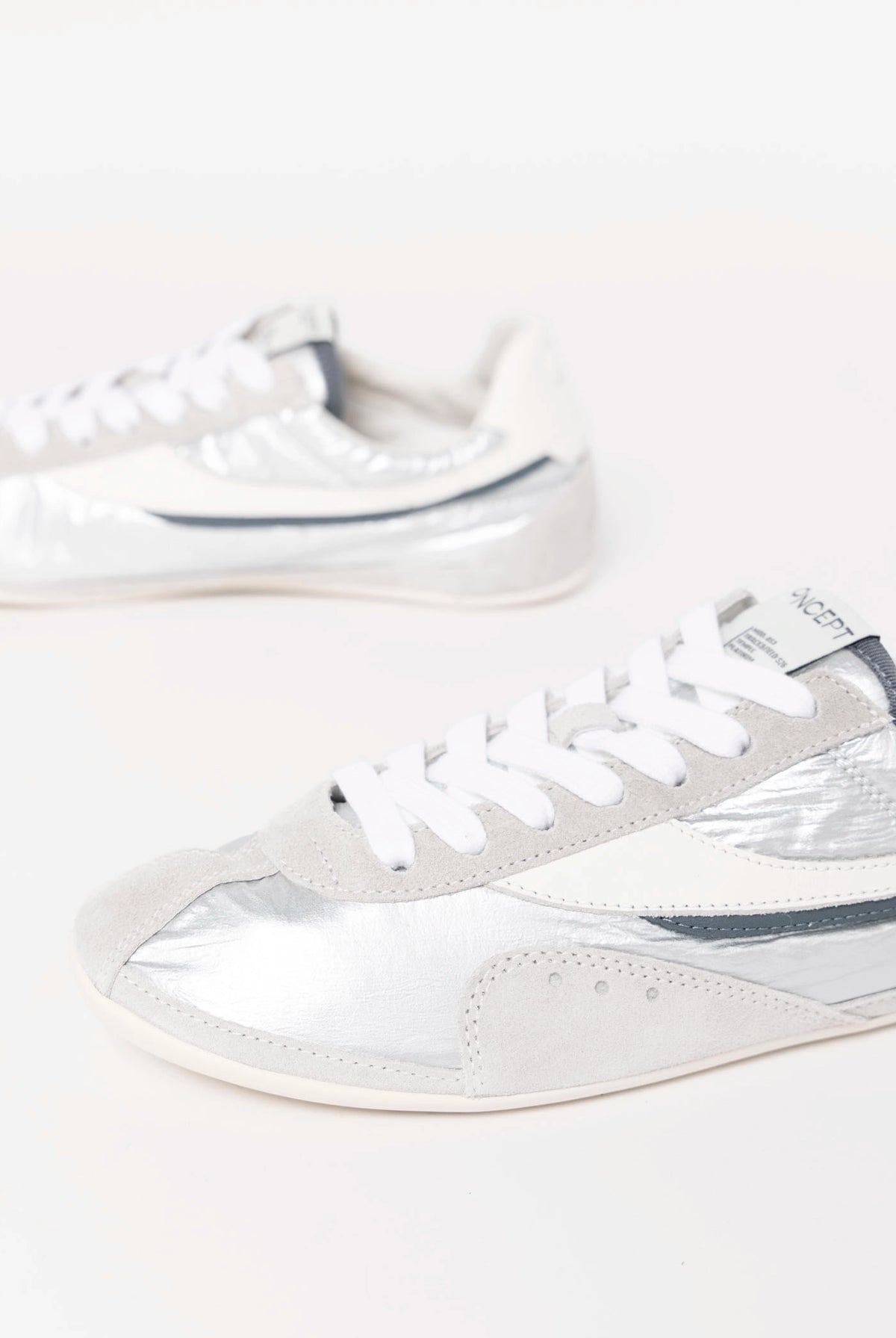 swatch_Platinum oncept essex sneaker