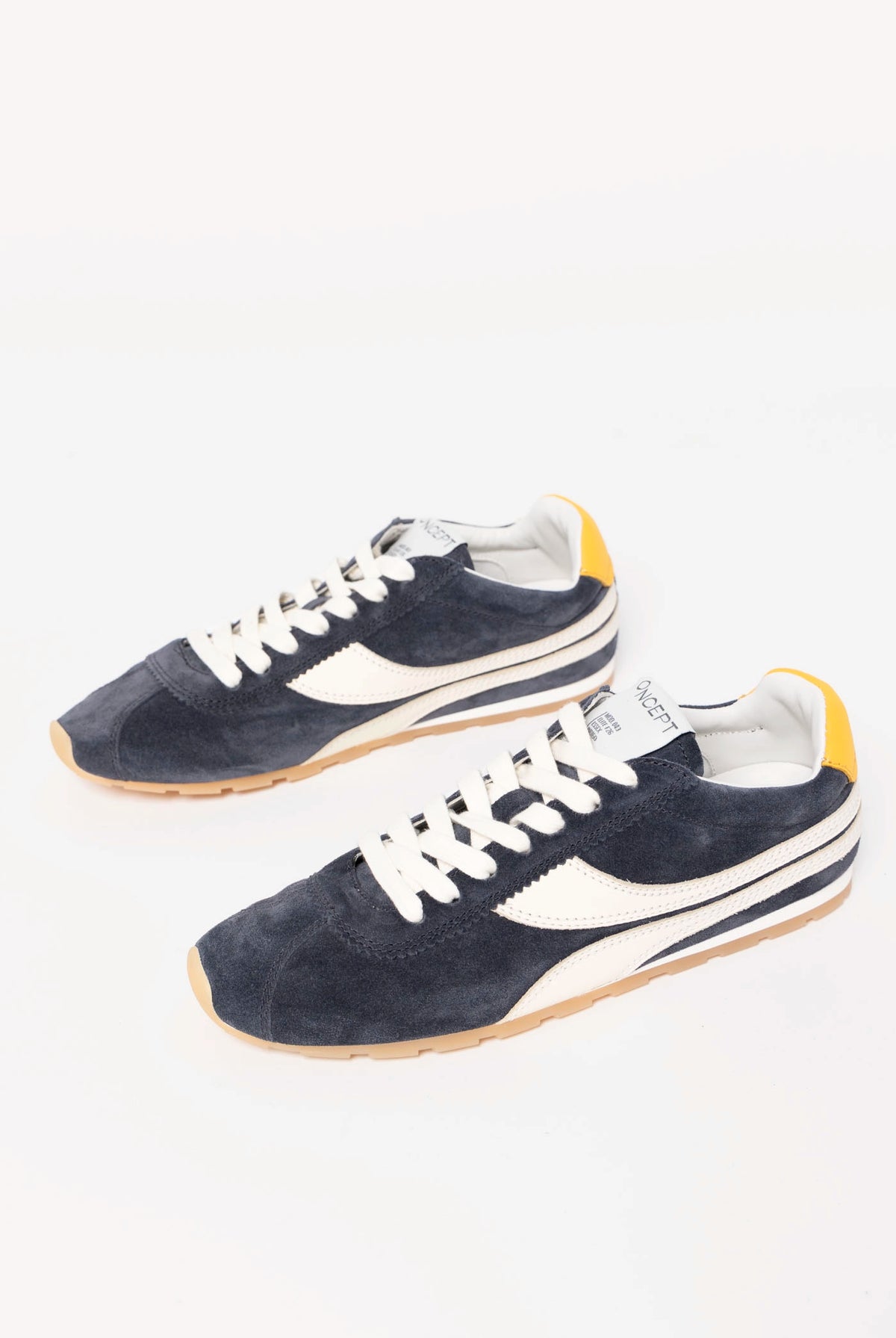 swatch_Retro Indigo oncept essex sneaker