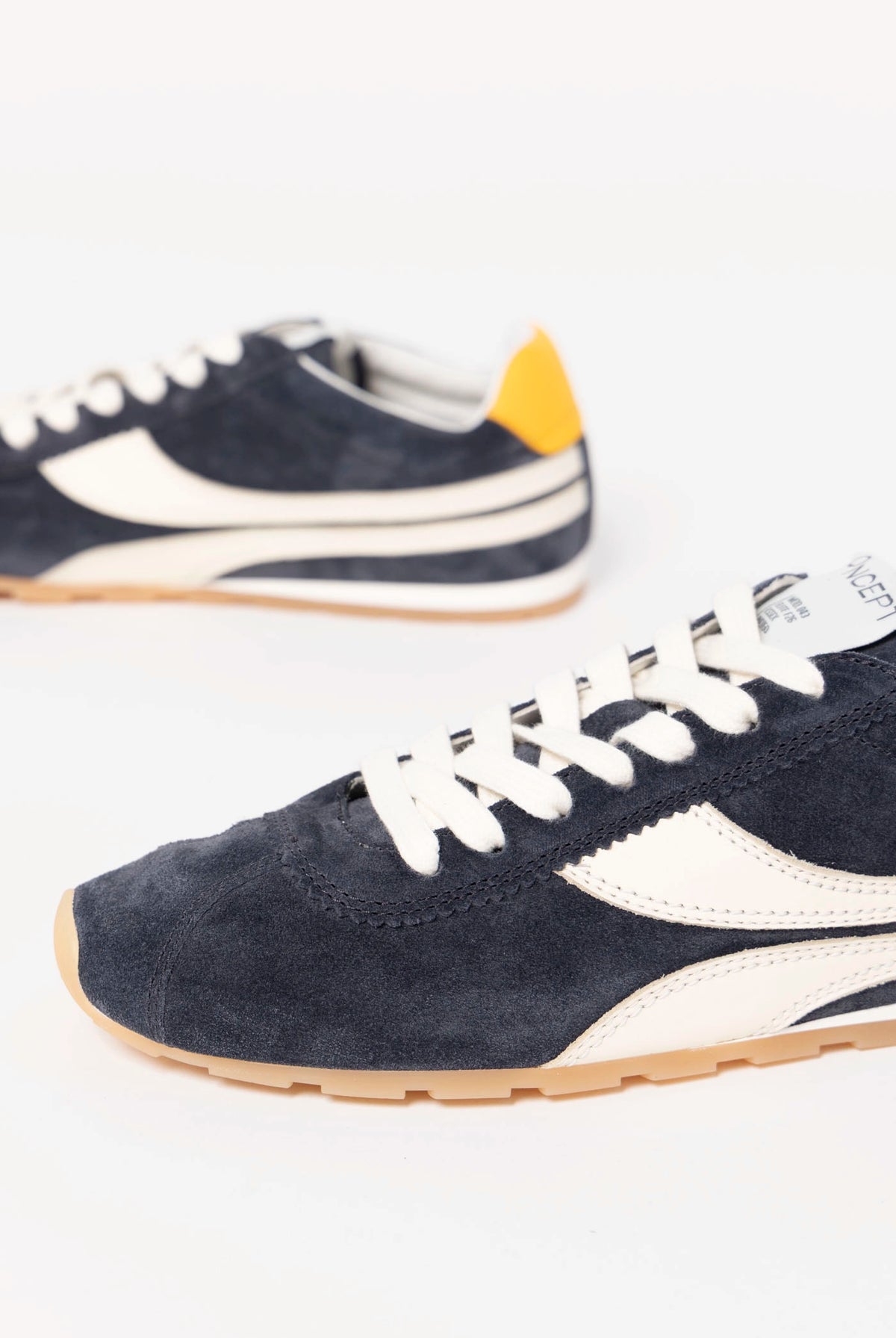 swatch_Retro Indigo oncept essex sneaker