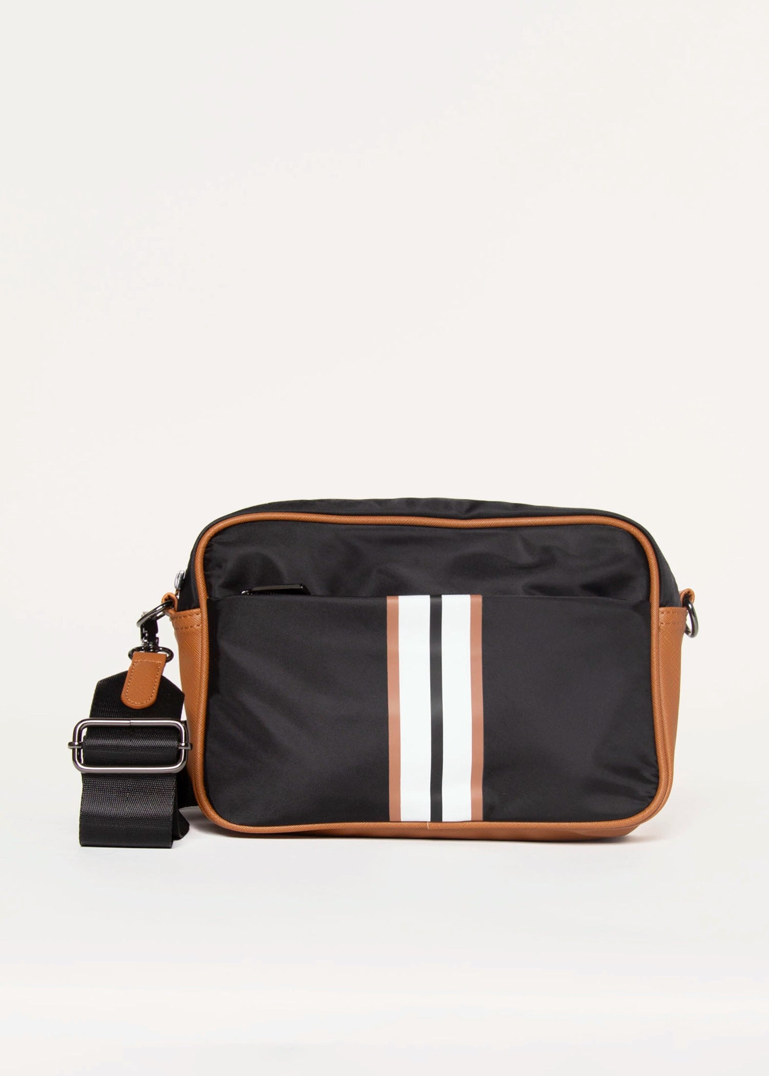 swatch_Black noa camera bag handbags