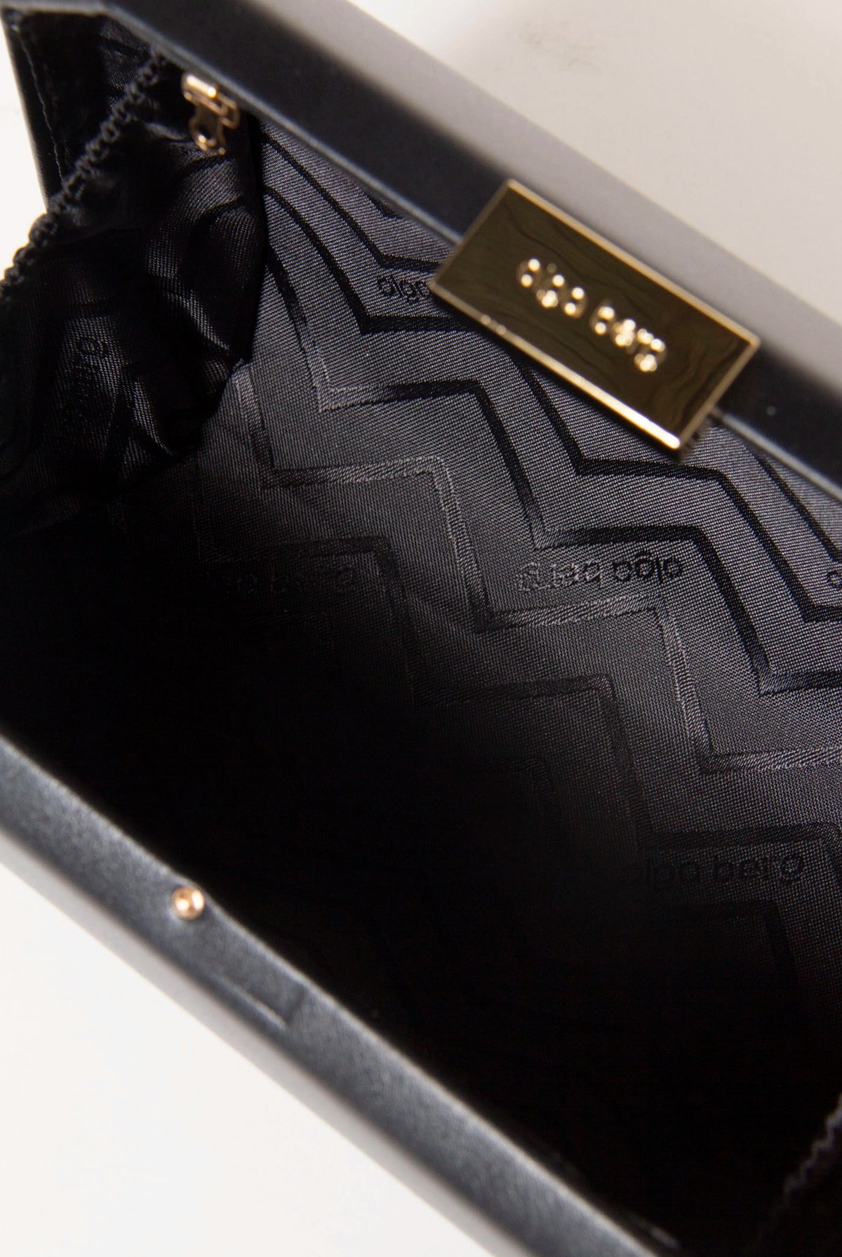 swatch_Black lia tassel clutch handbags