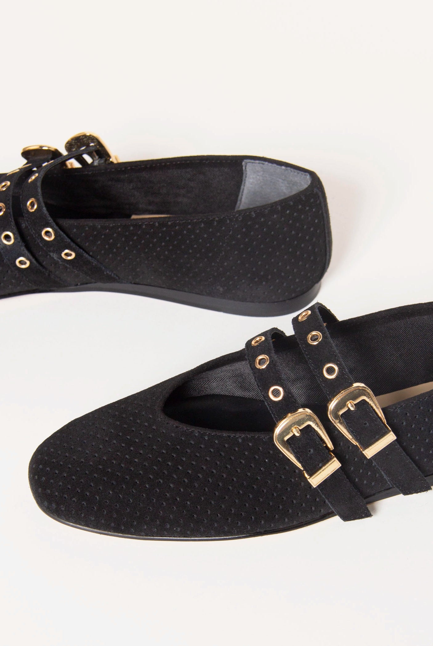 swatch_Onyx Suede baylee flat shoes