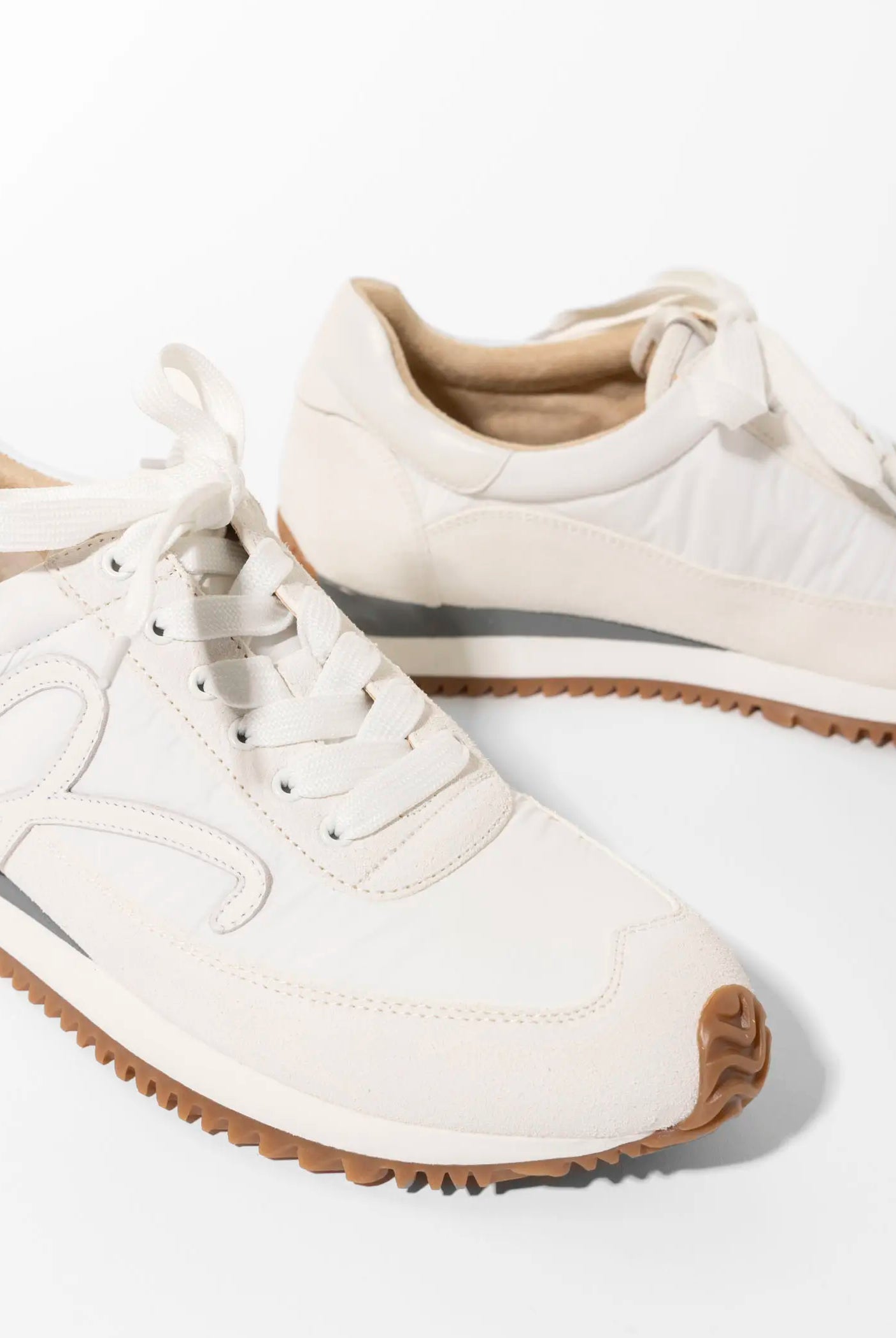 swatch_white queen sneaker shoes