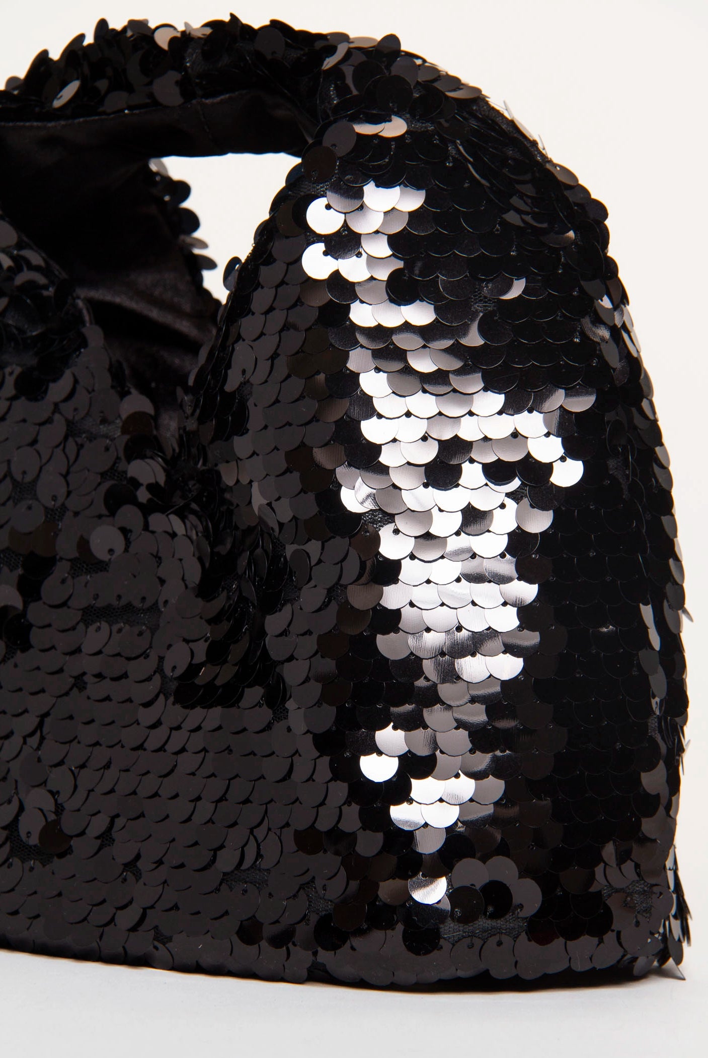 swatch_Black dahlia sequin bag