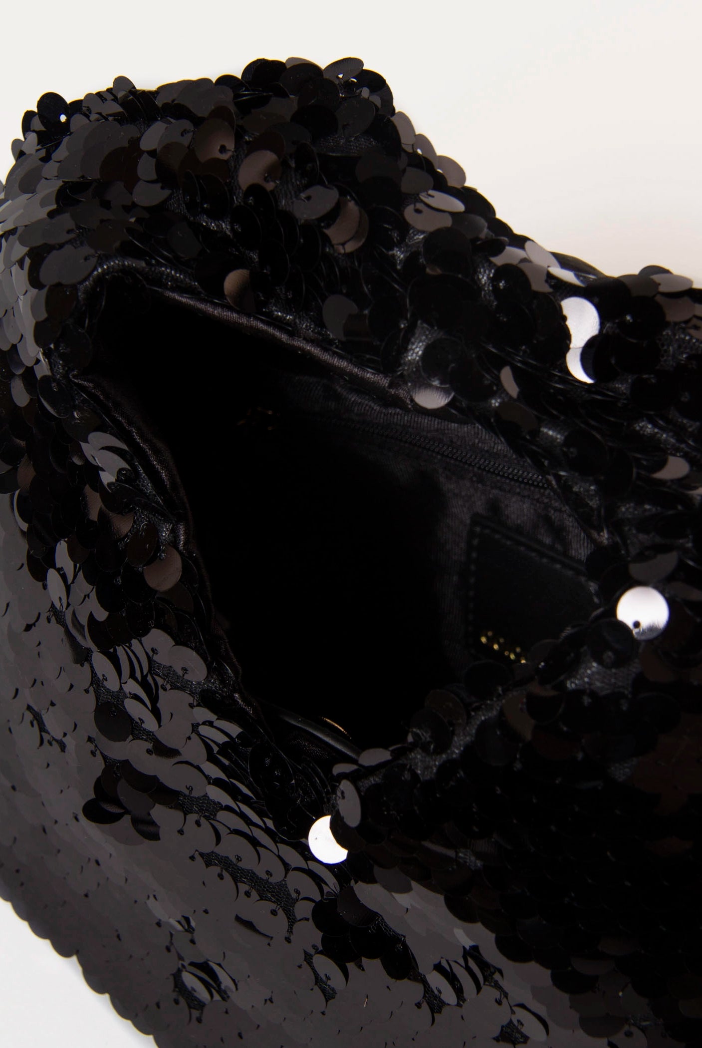 swatch_Black dahlia sequin bag