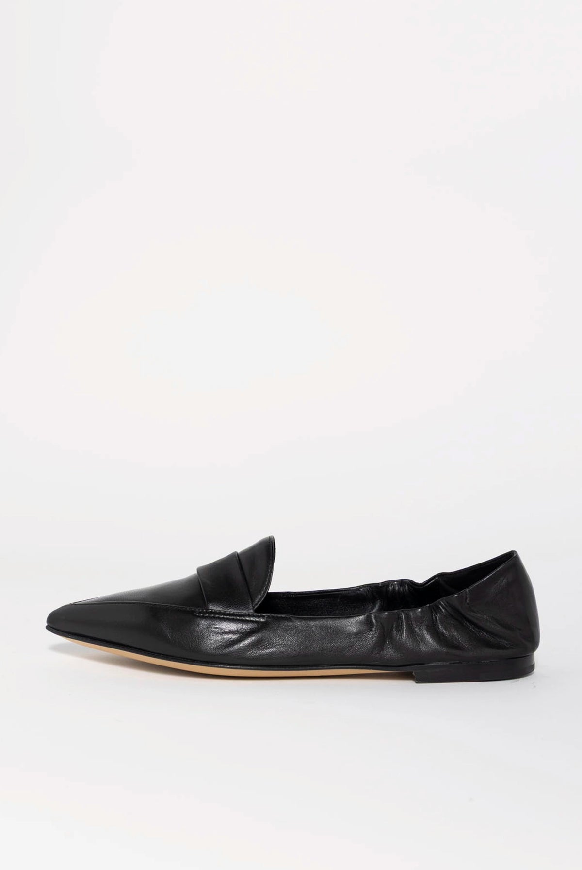swatch_Black Leather pomme d'or grace italian leather pointed toe flat