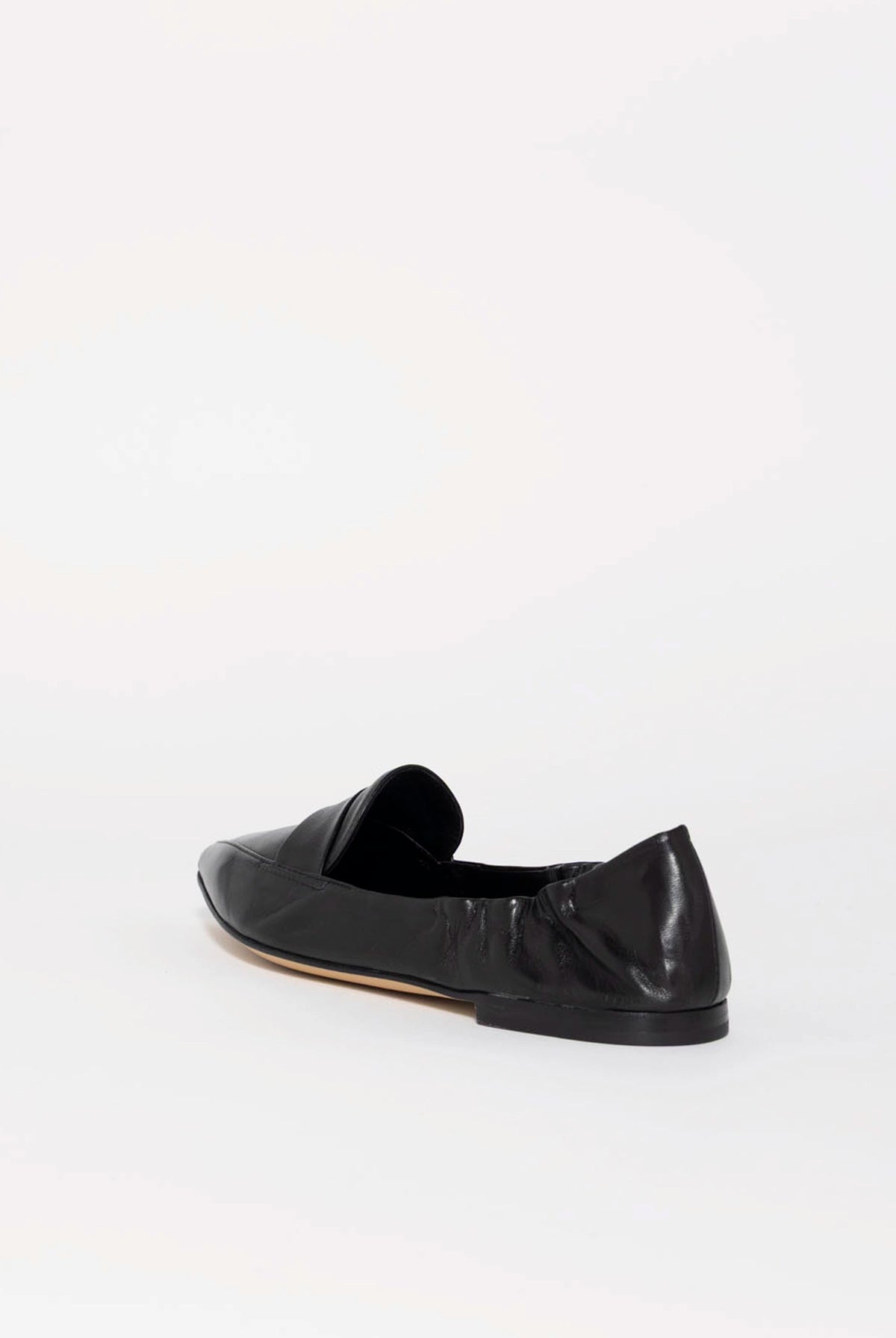 swatch_Black Leather pomme d'or grace italian leather pointed toe flat