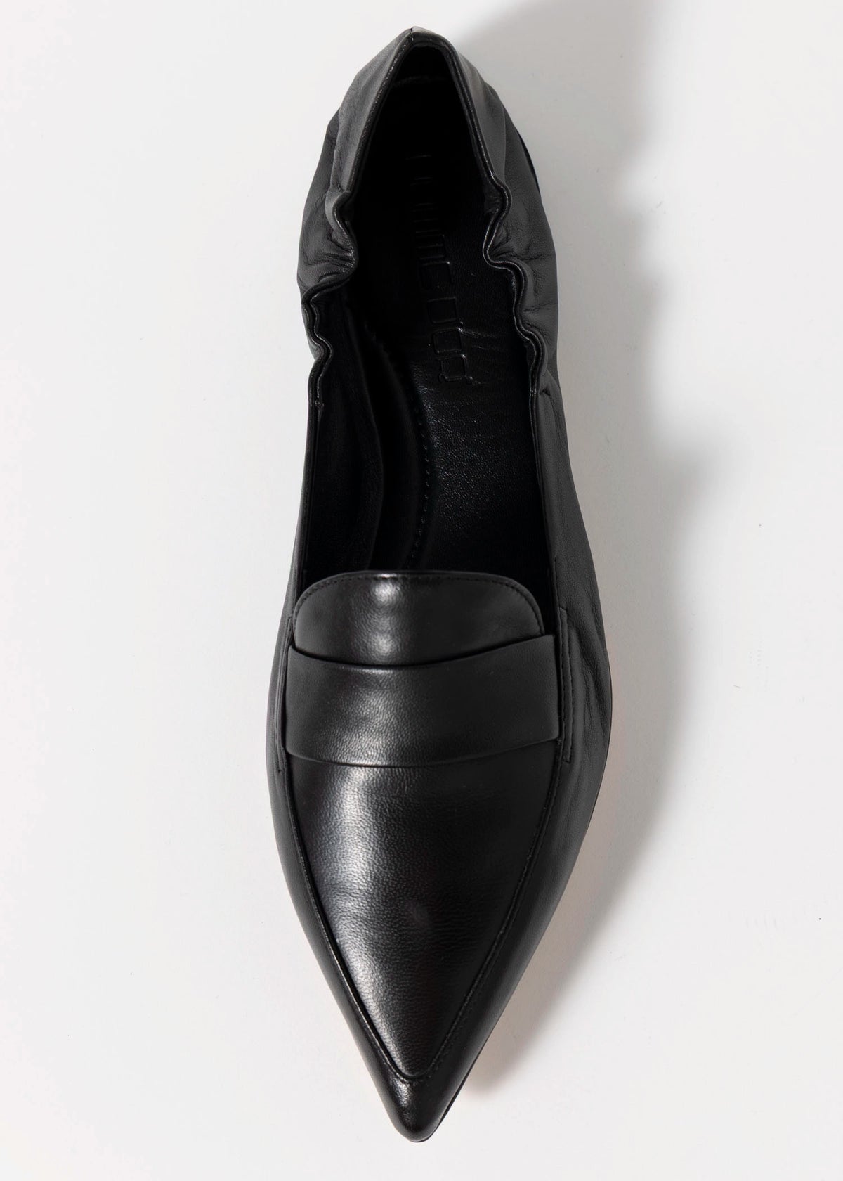 swatch_Black Leather pomme d'or grace italian leather pointed toe flat