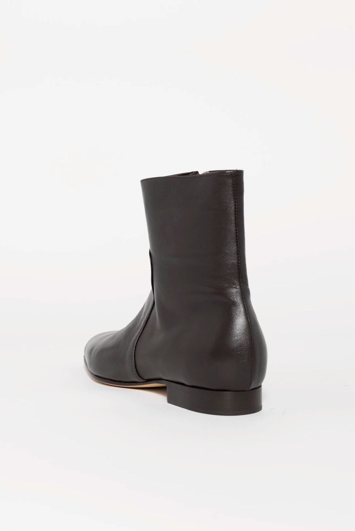 swatch_Coffee Leather pomme d'or zoe flat boot