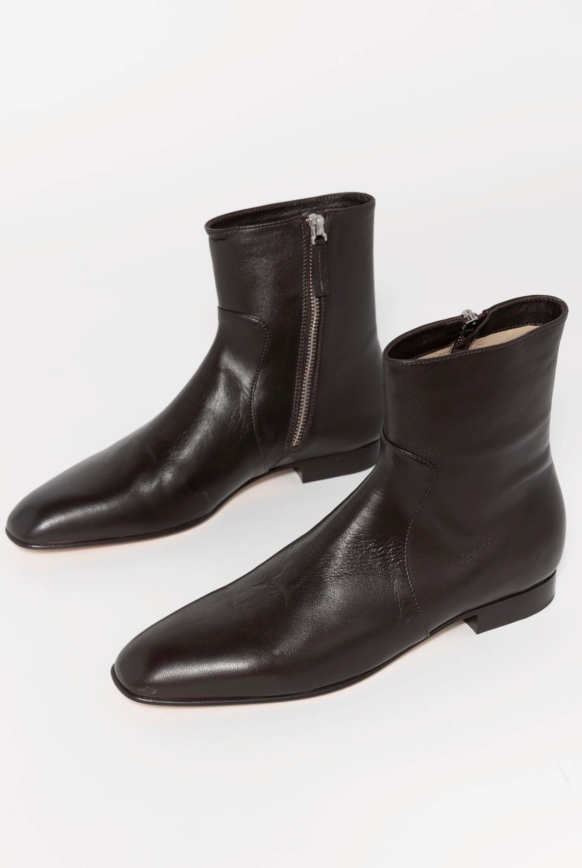 swatch_Coffee Leather pomme d'or zoe flat boot