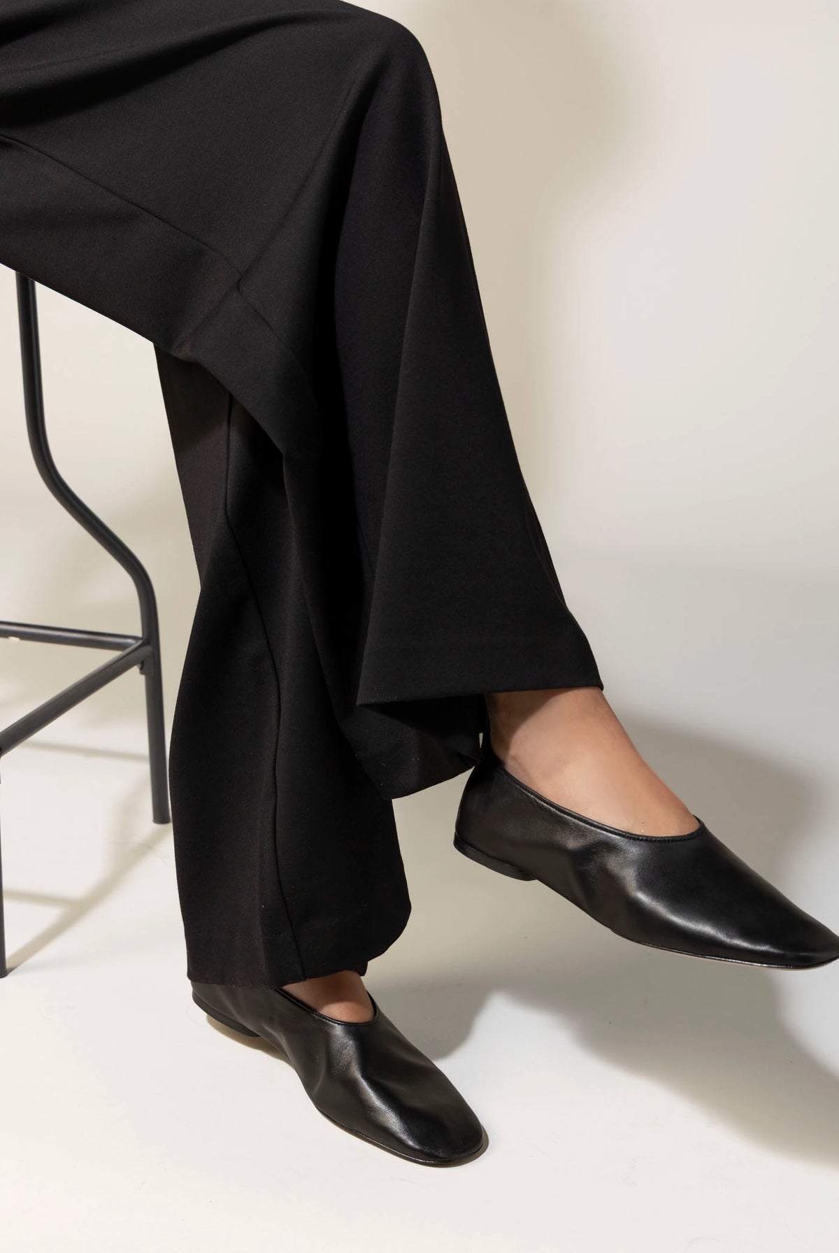 swatch_Black Leather schutz hadley flat shoe