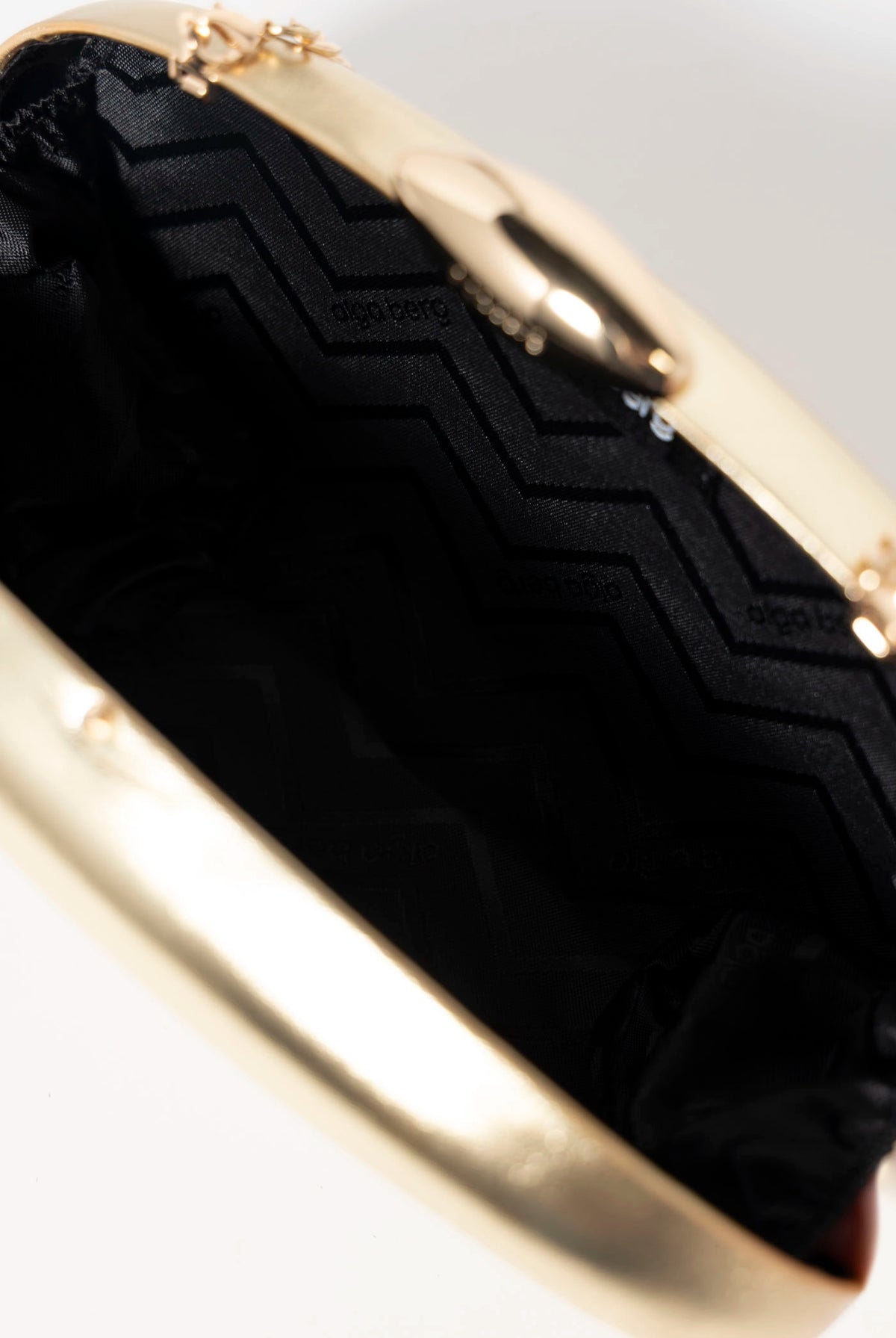 swatch_Gold olga berg yuzu oval clutch