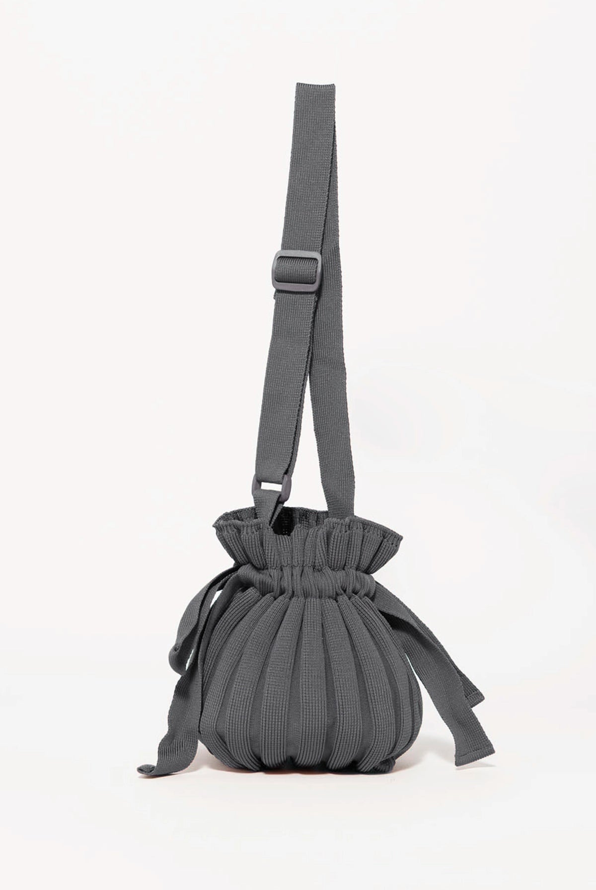swatch_Grey pleated fabric bucket bag