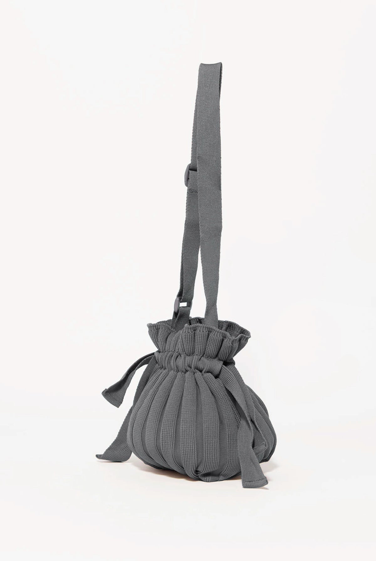 swatch_Grey pleated fabric bucket bag