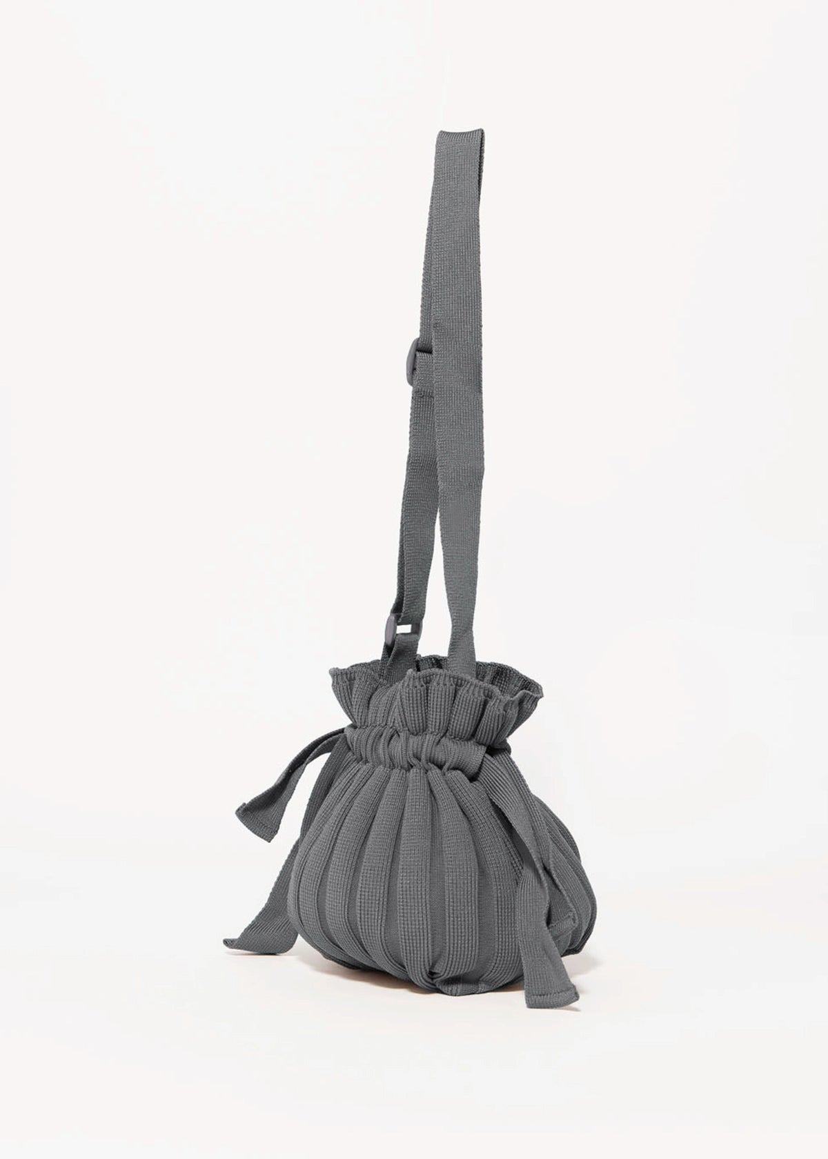swatch_Grey pleated fabric bucket bag