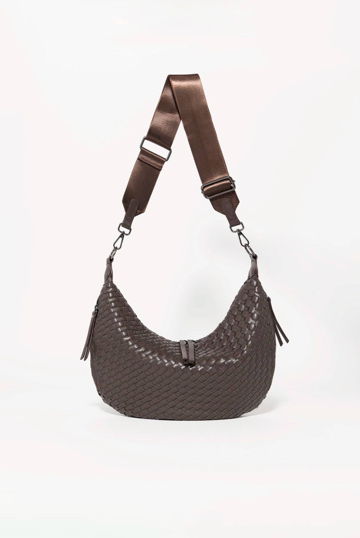 swatch_Java haute shore rowe woven crossbody bag