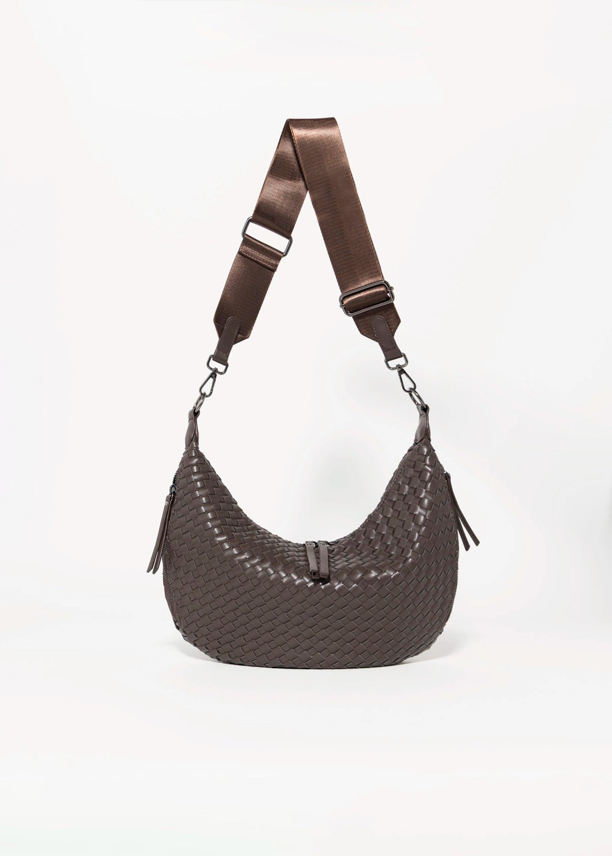 swatch_Java haute shore rowe woven crossbody bag