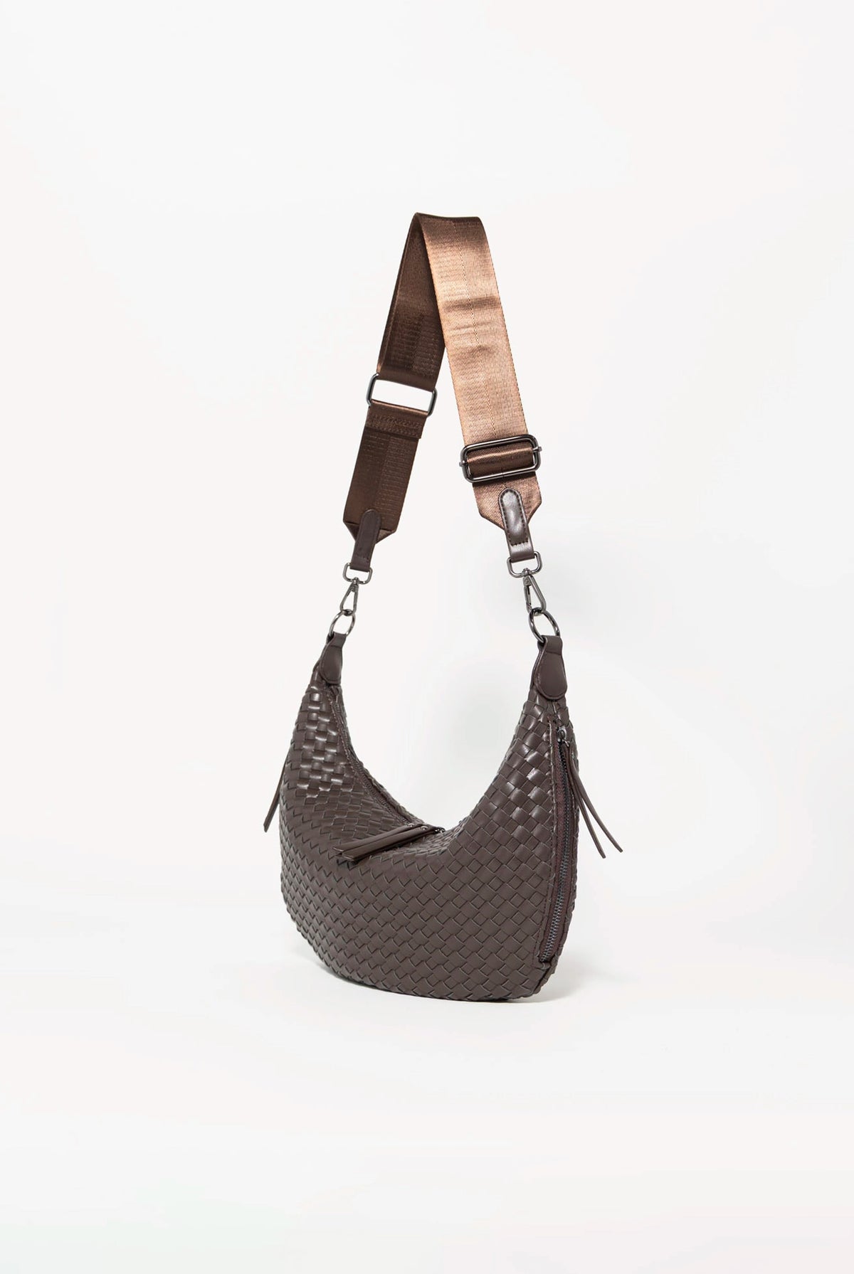 swatch_Java haute shore rowe woven crossbody bag