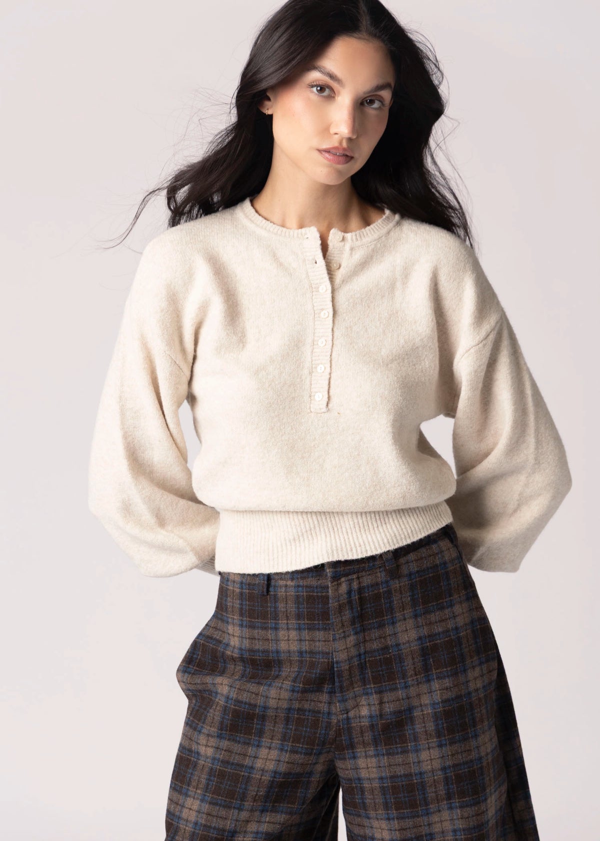 swatch_Oatmeal rd style formica henley sweater