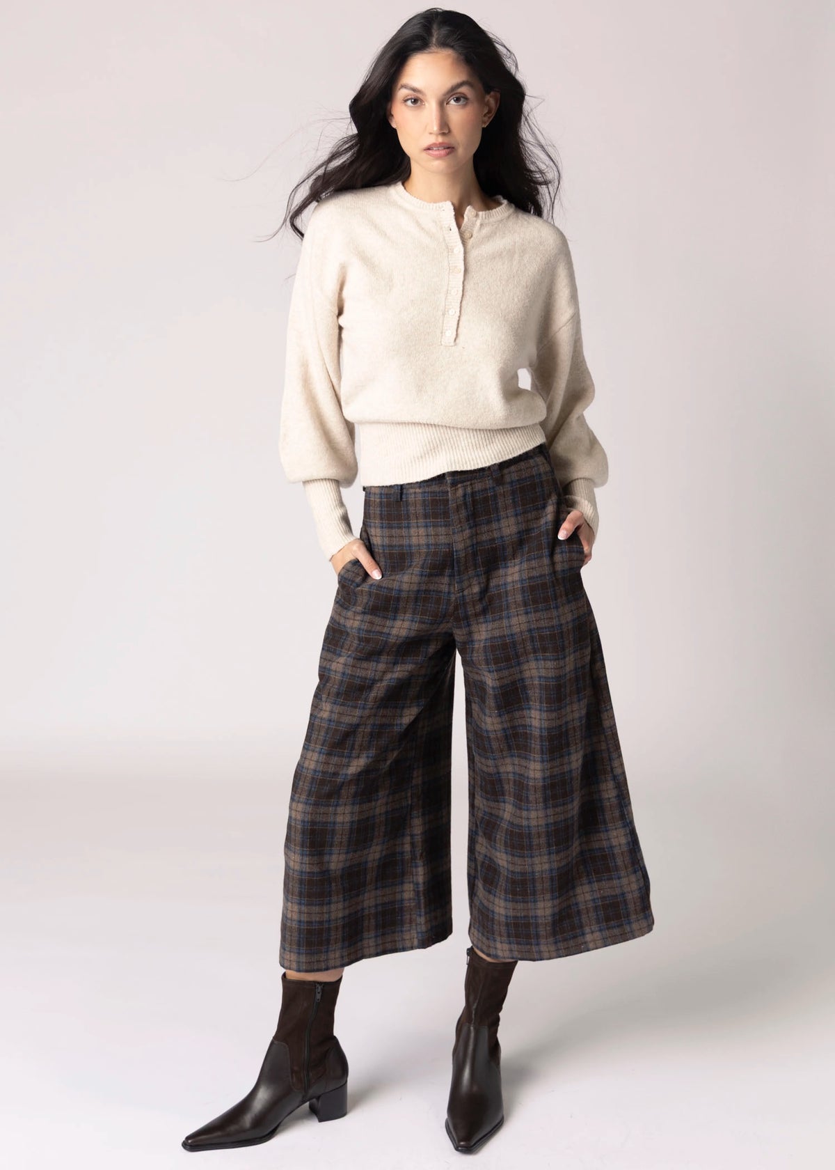 swatch_Blue/Brown plaid wide leg cropped pant