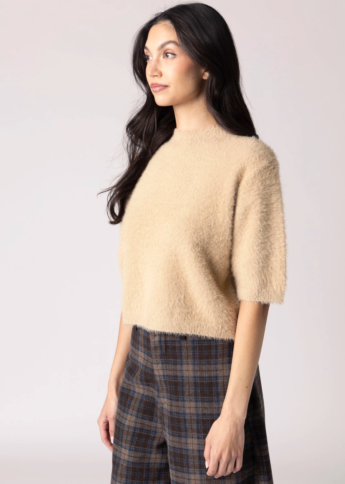 swatch_Tan fuzzy knit cropped sweater