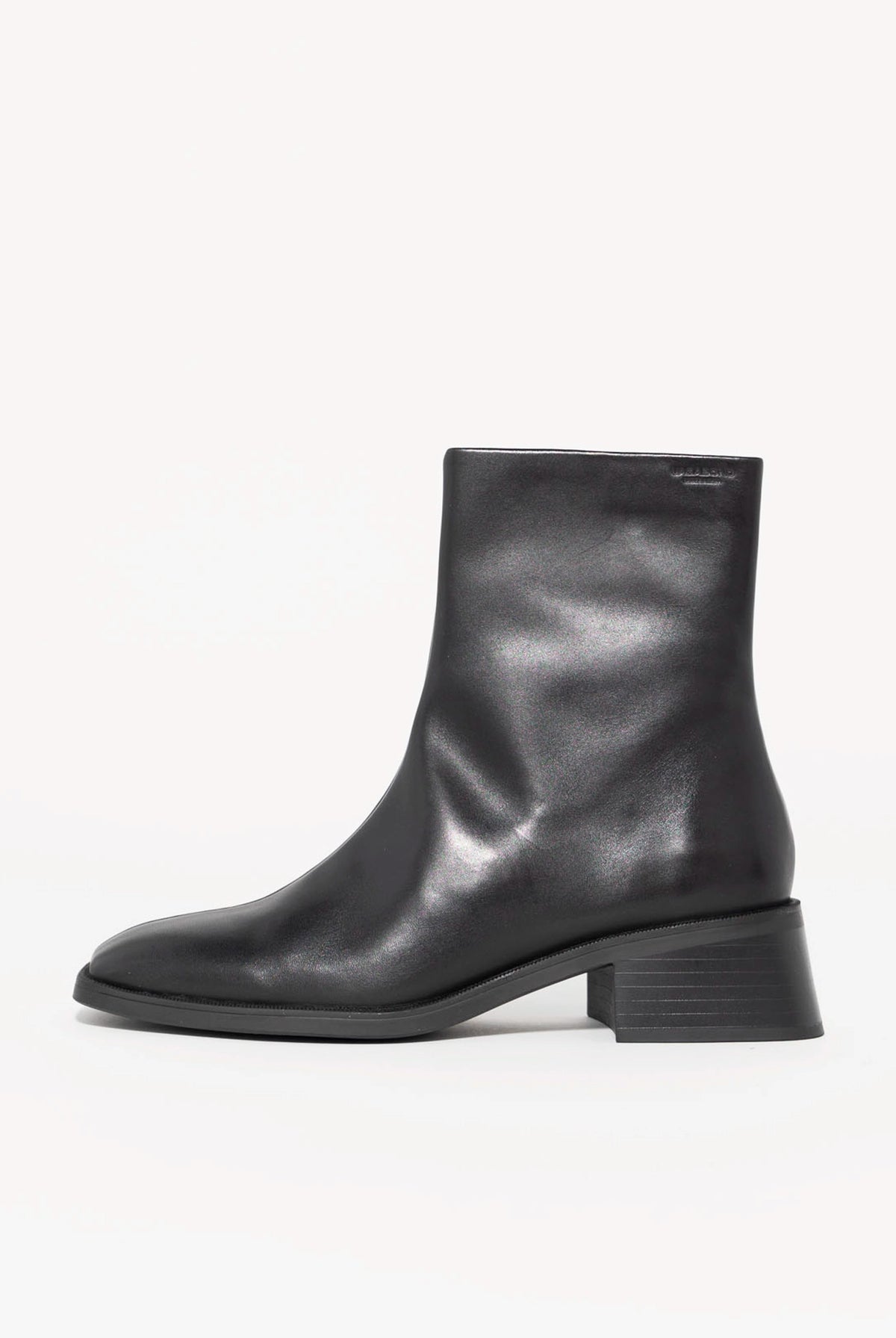 swatch_Black Leather vagabond blanca ankle boot