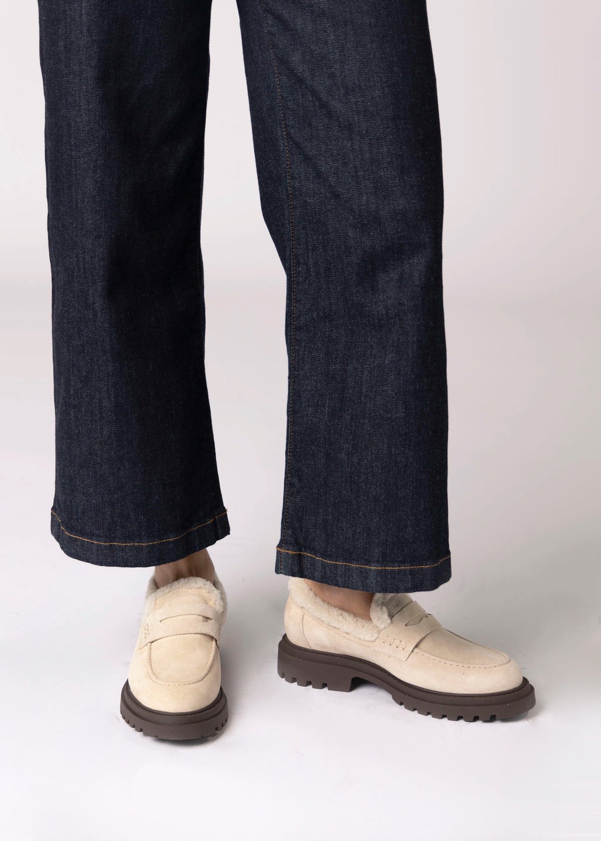 swatch_Beige Suede nova roma shearling lined lug sole loafer