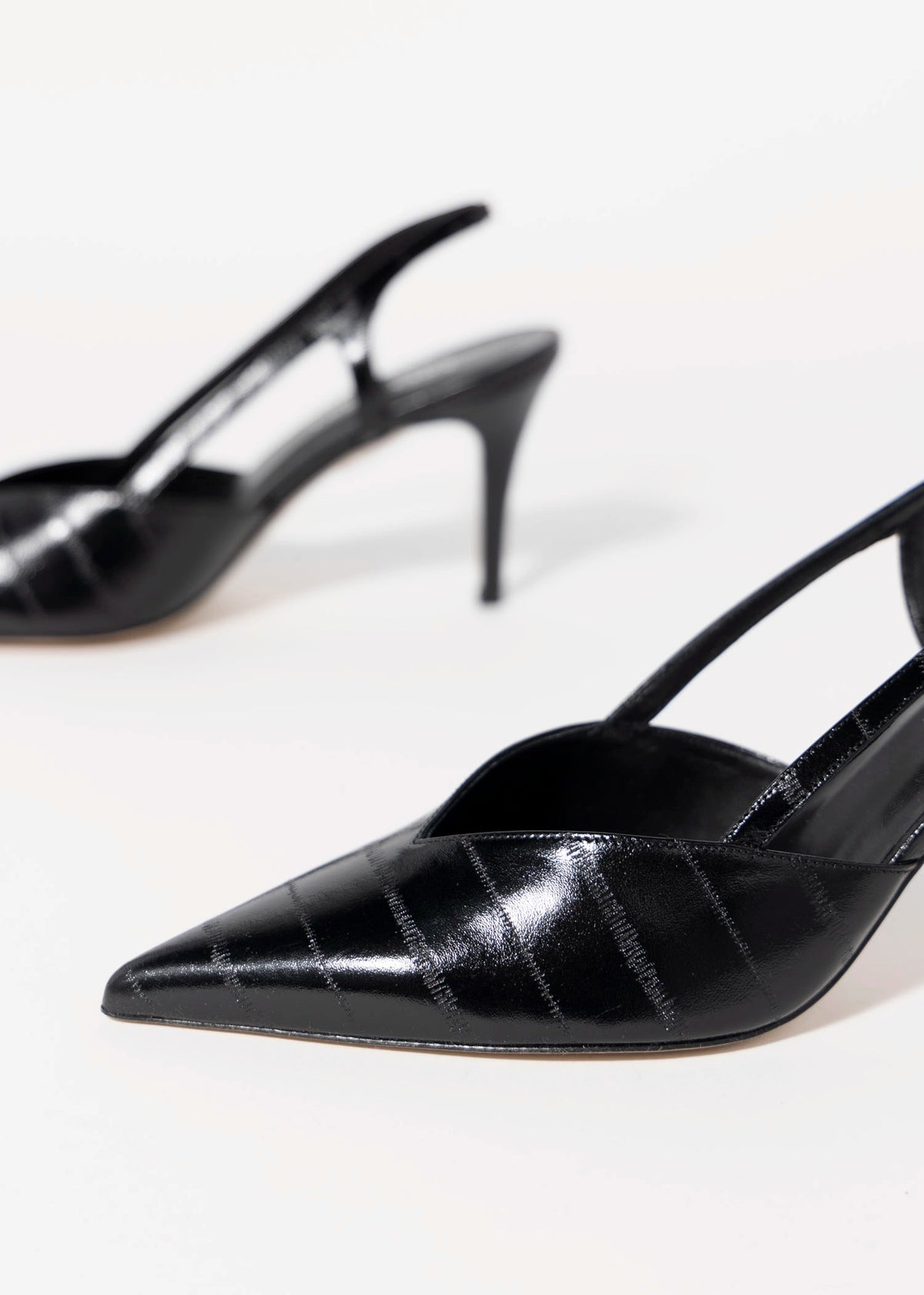 swatch_Black Eel nova roma pointed toe leather slingback pump