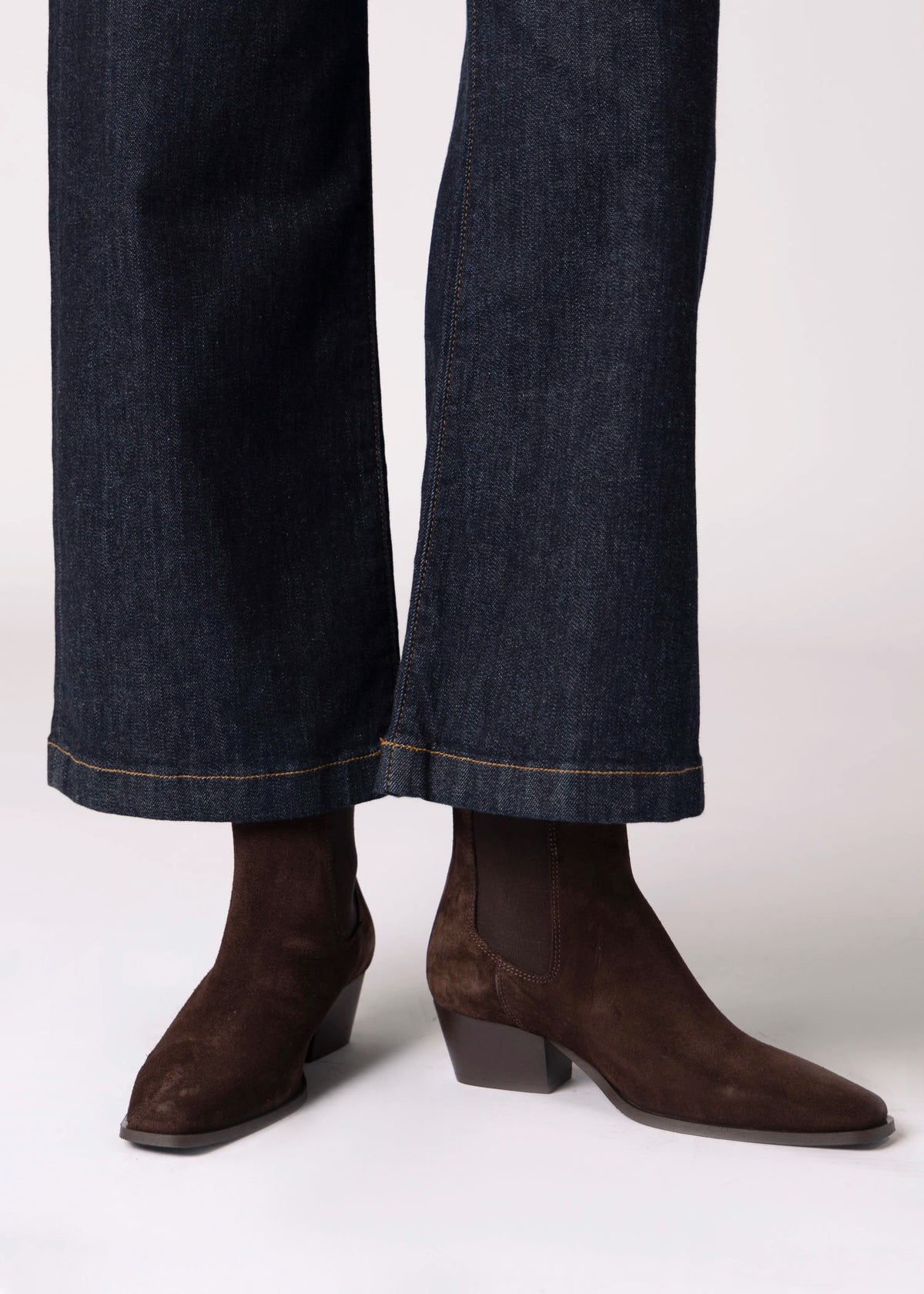 swatch_Brown Suede nova roma western leather chelsea boot