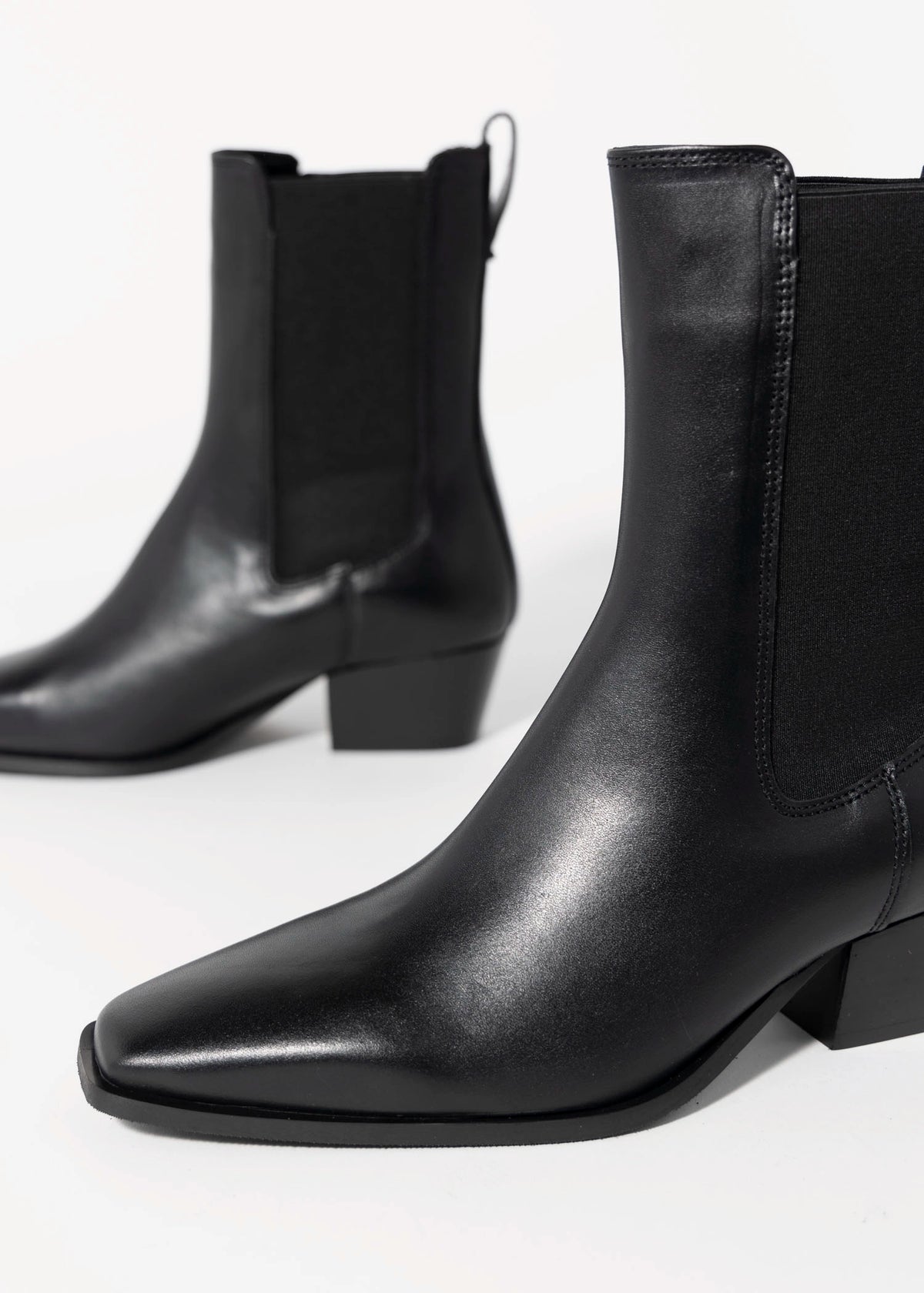 swatch_Black Leather nova roma western leather chelsea boot