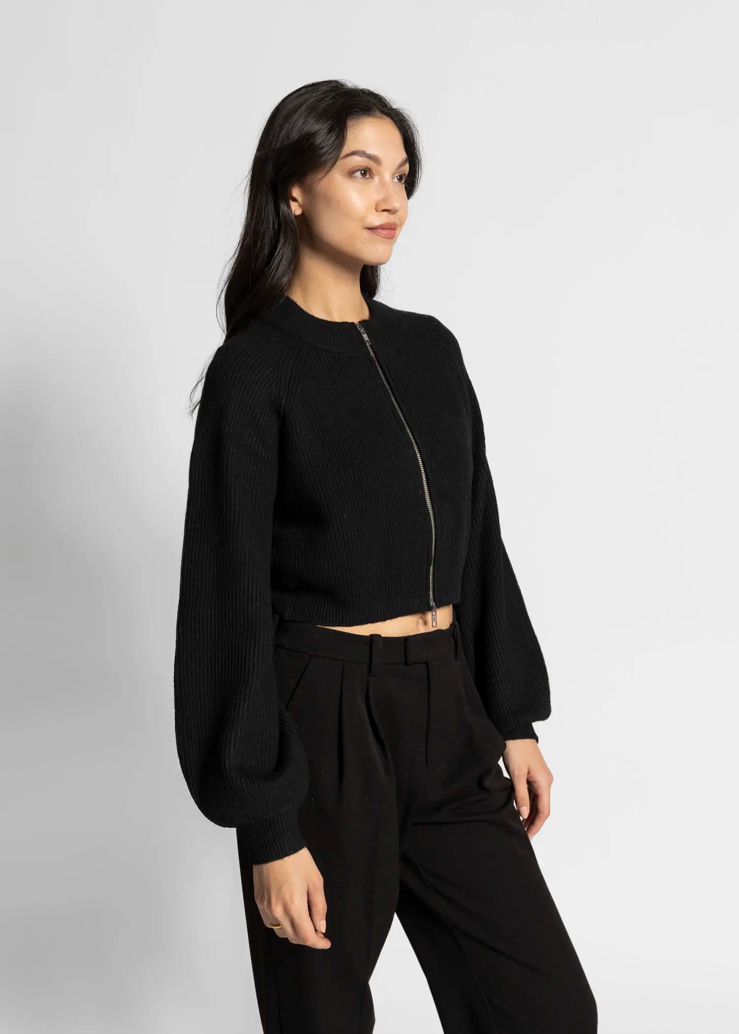 swatch_Black jordana zip cardigan