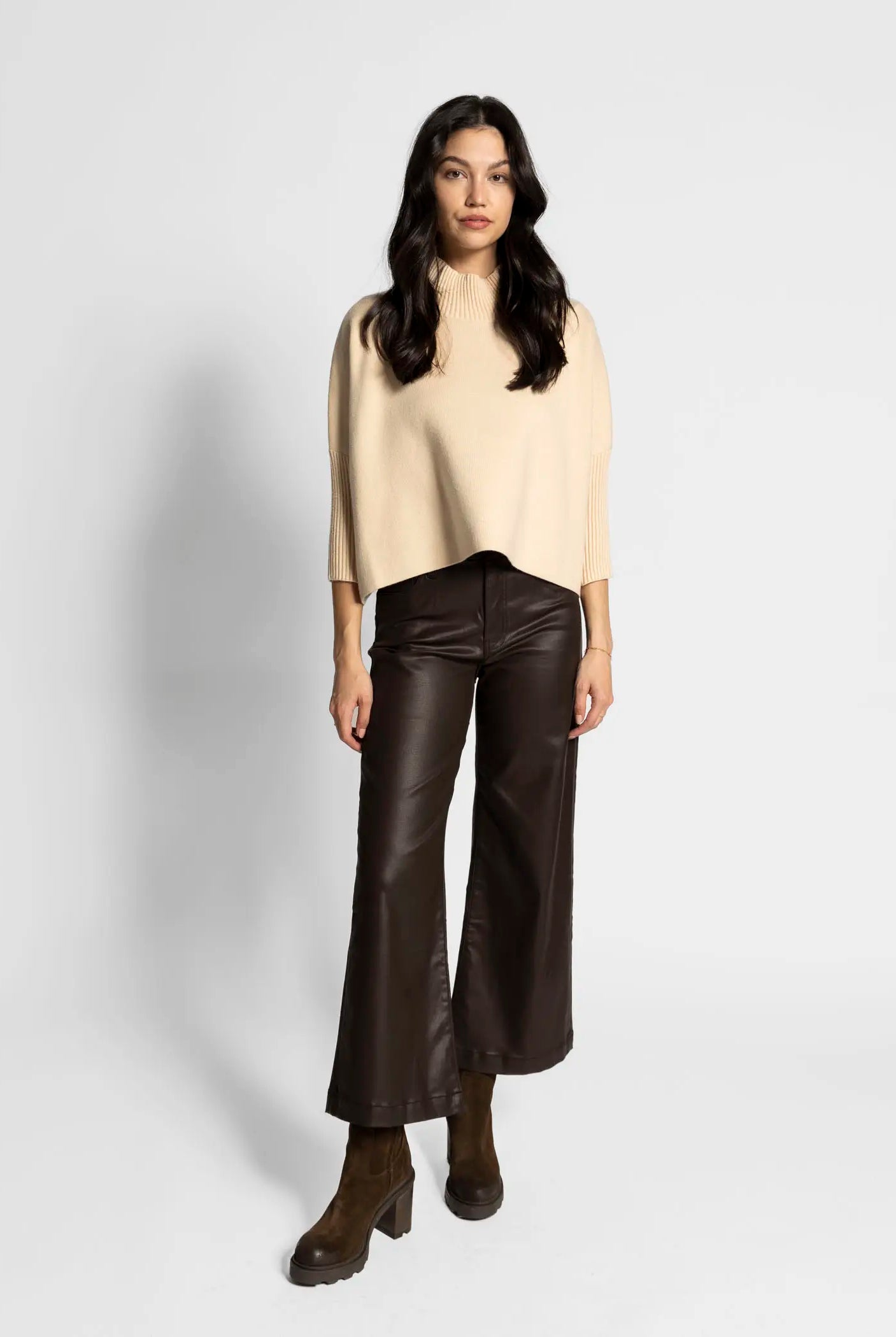 swatch_Ecru aja sweater