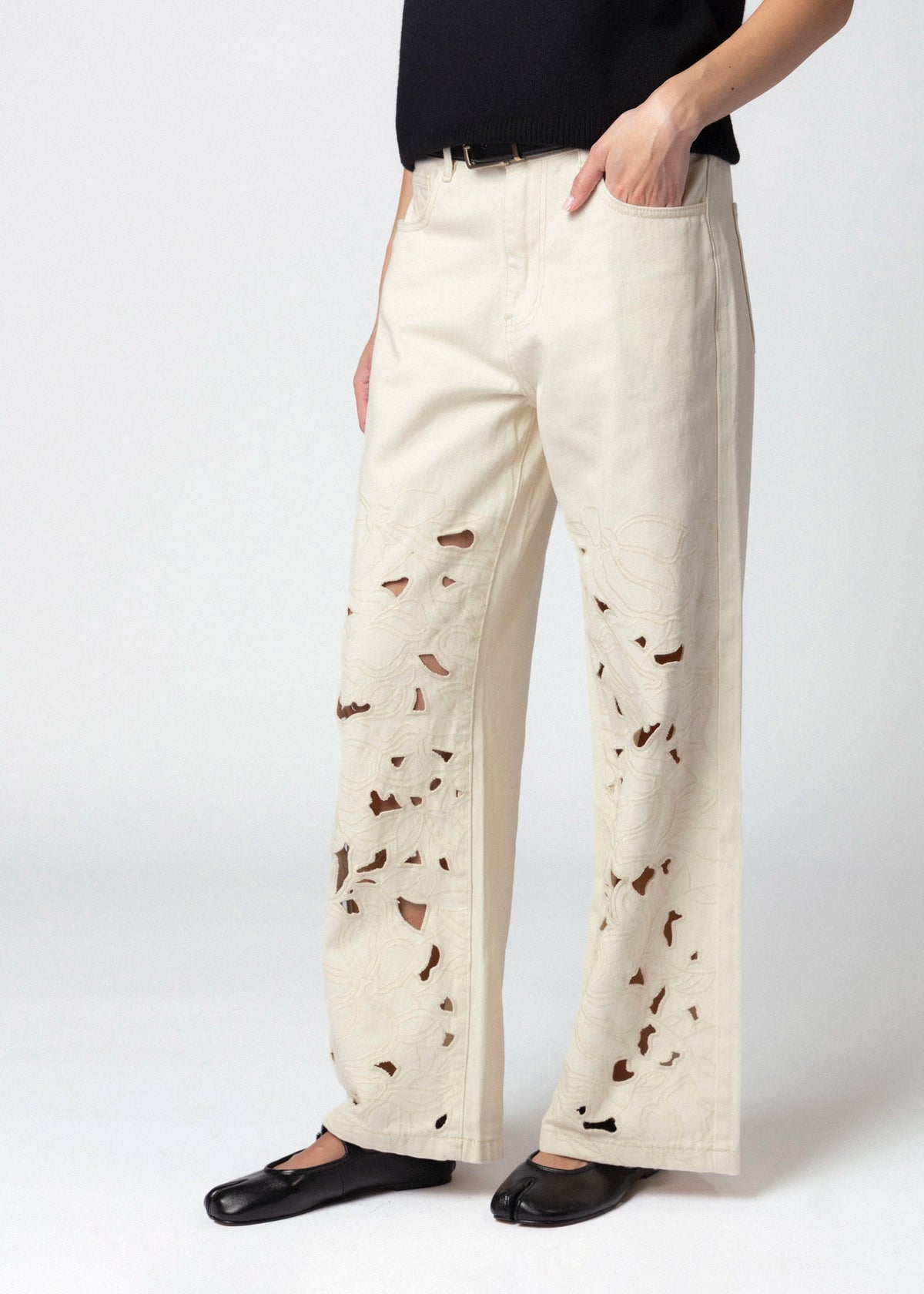 swatch_Cream embroidered cut out pants