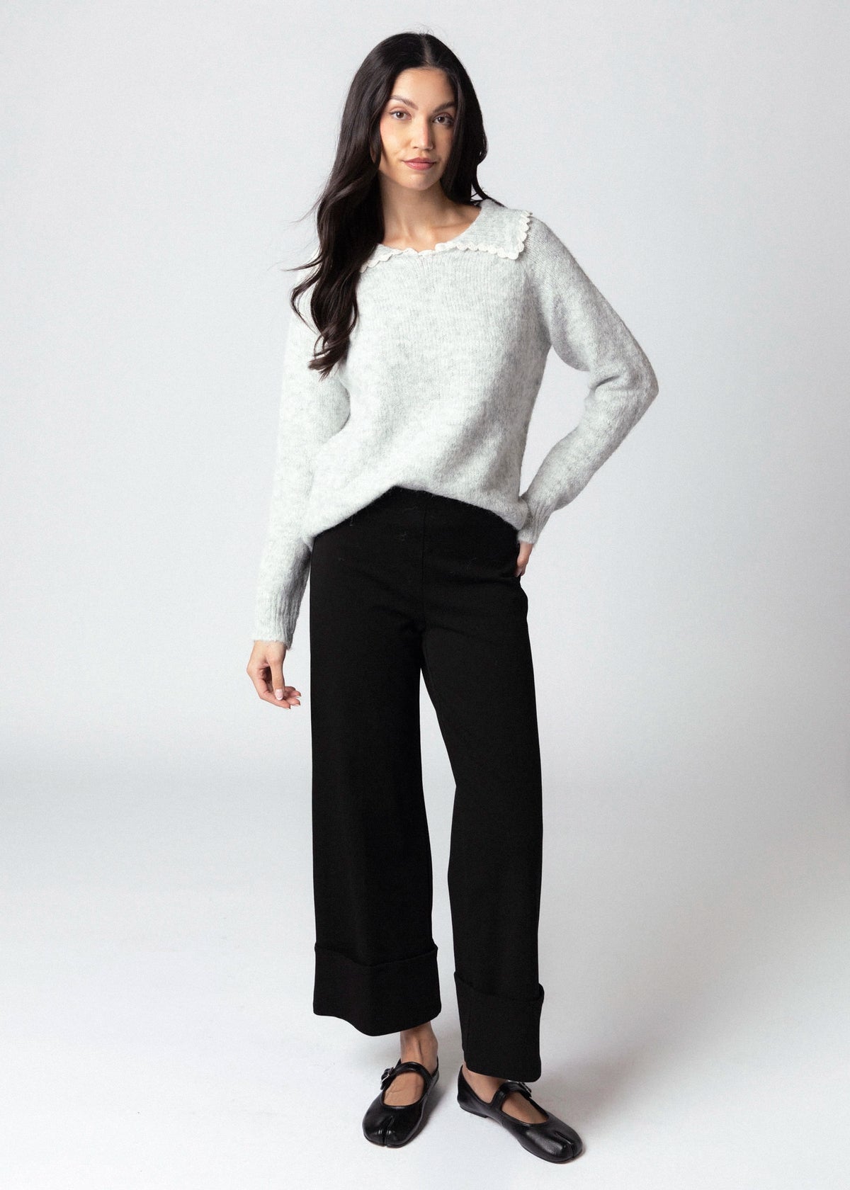 swatch_Grey scalloped collar sweater