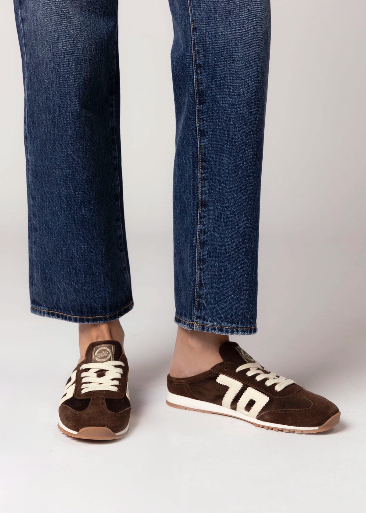 swatch_Velvet Coffee back70 venice w26 slide sneaker