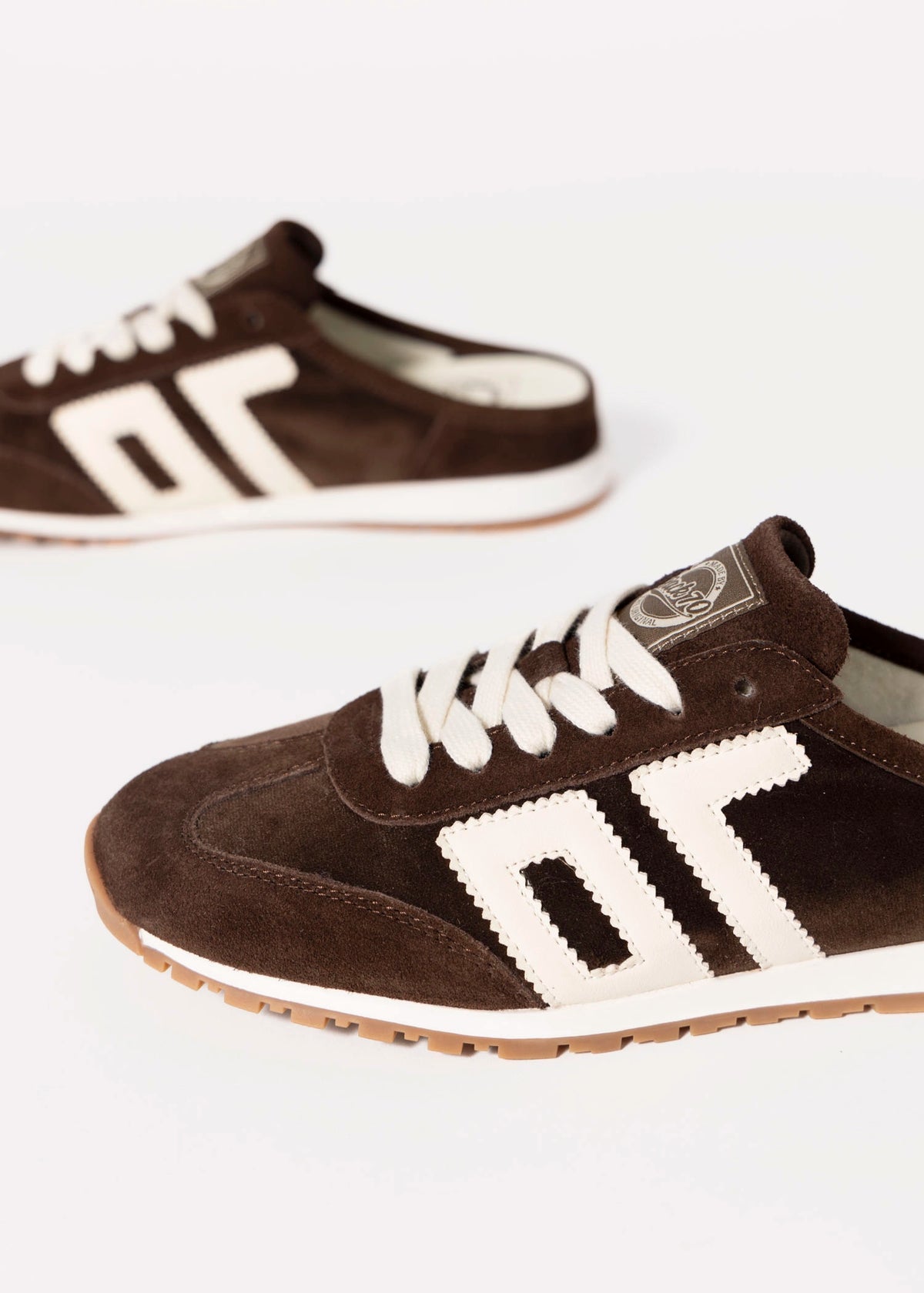 swatch_Velvet Coffee back70 venice w26 slide sneaker
