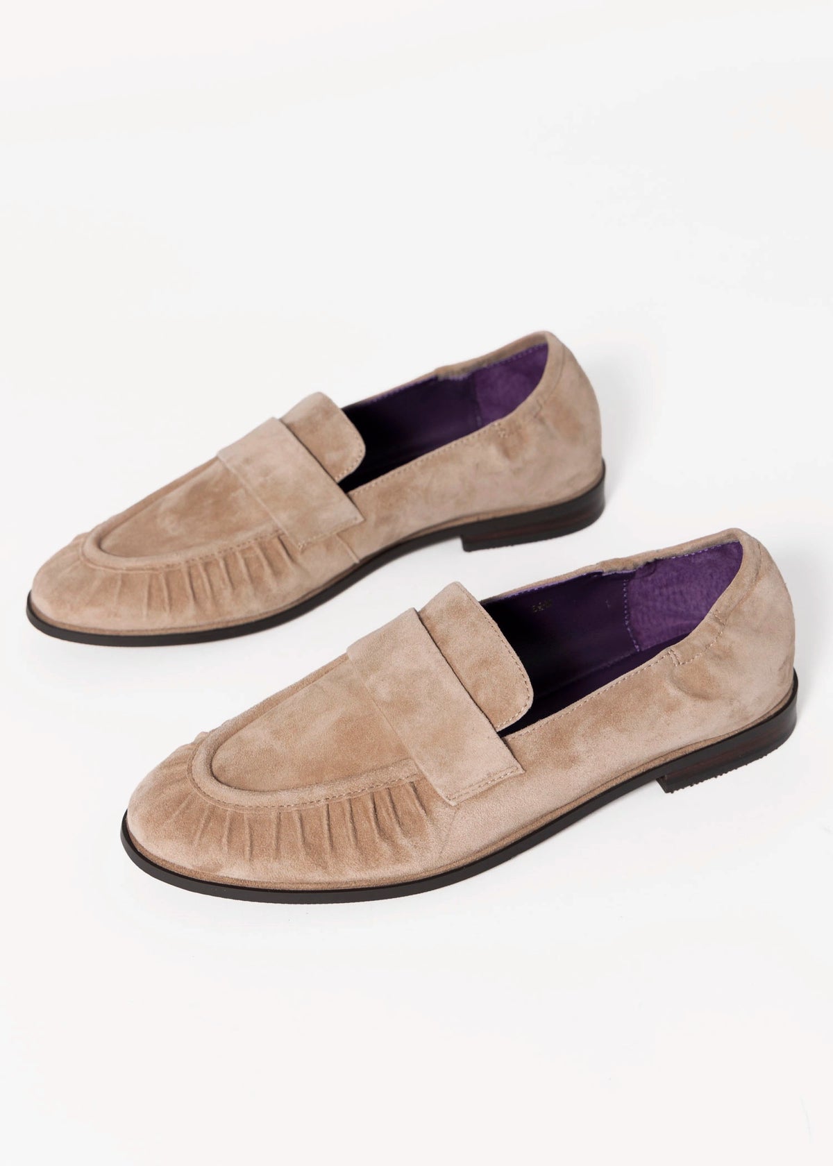 swatch_Military Suede vaneli ailsa suede ruched loafer